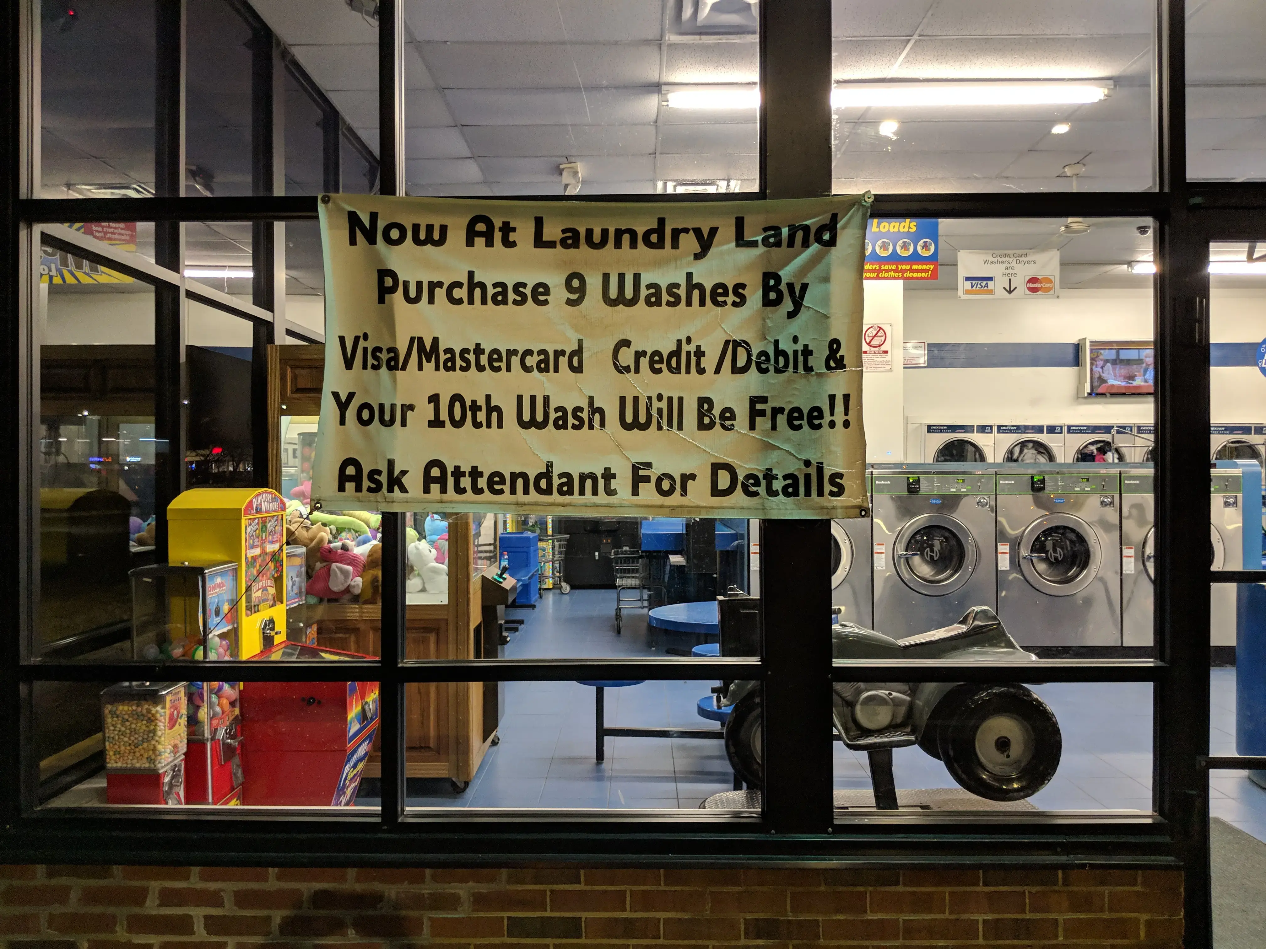 Hull Street Laundry Land Laundromat - Image 4
