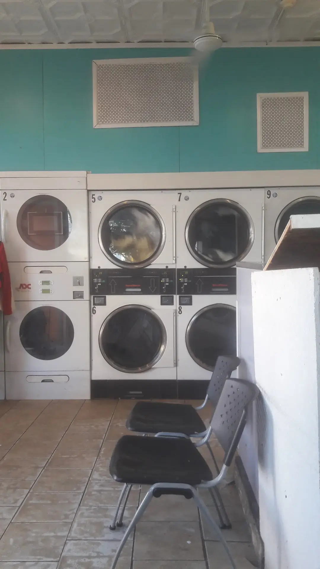 Humble family laundromat thumbnail 18