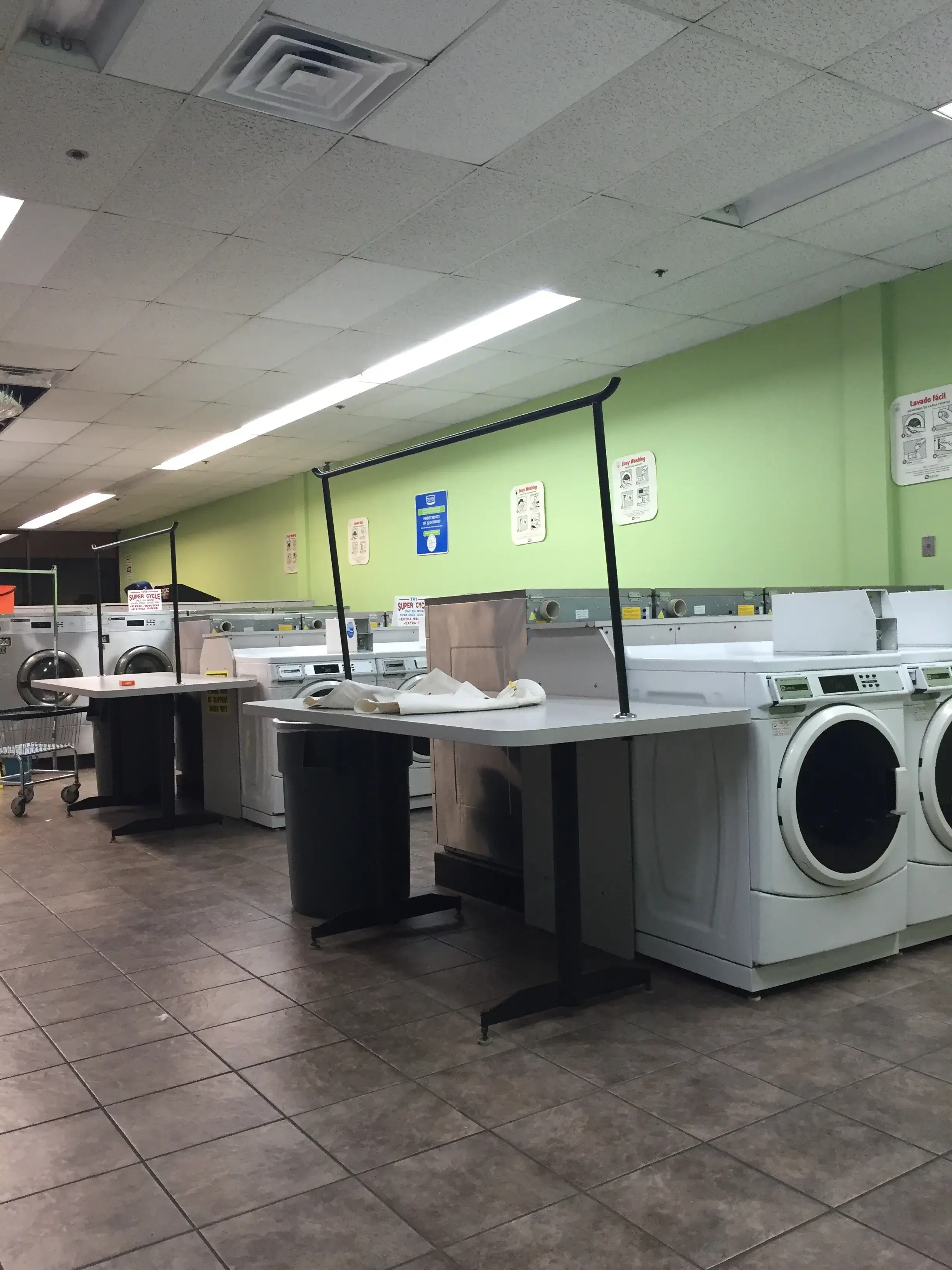 Hunter's Coin Laundry - Image 19