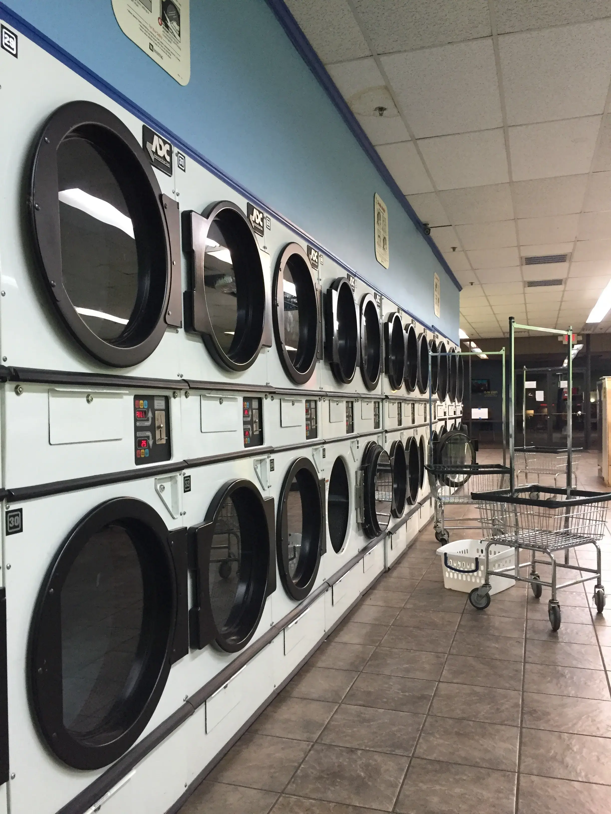 Hunter's Coin Laundry - Image 20