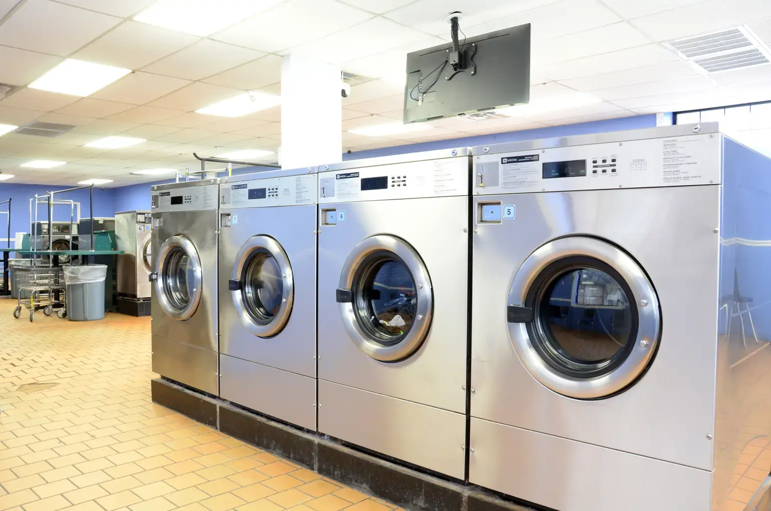 Hunter's Laundry #2 - Image 19