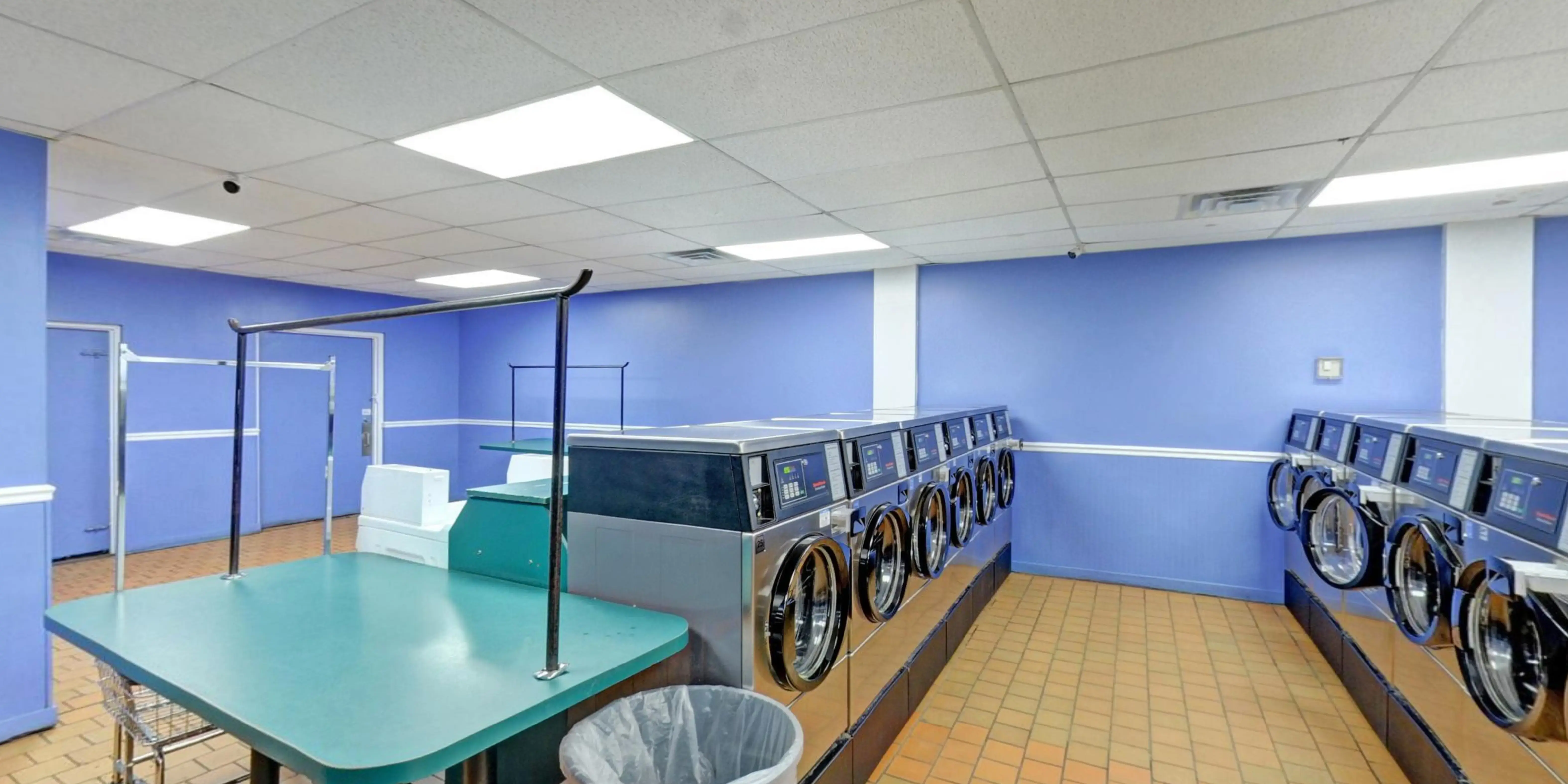 Hunter's Laundry #2 - Image 9