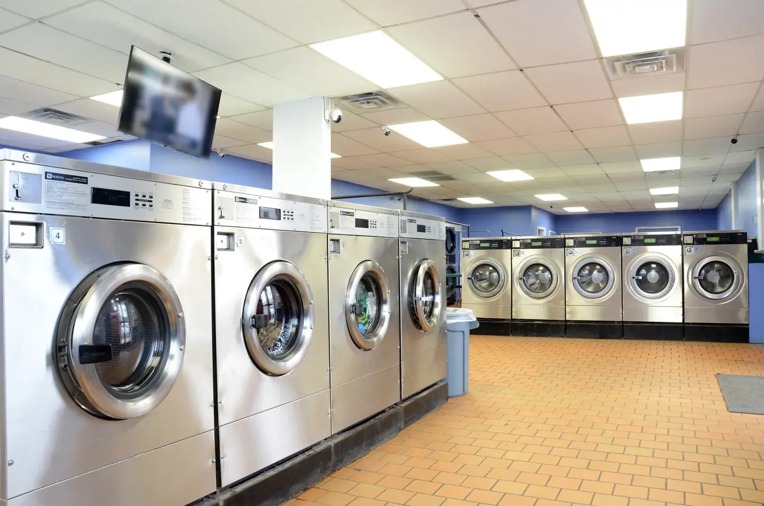 Hunter's Laundry #2 thumbnail 12