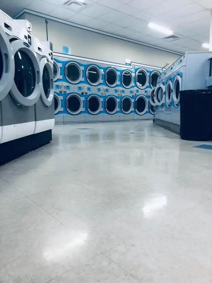 Huron Lakeshore Laundry - Image 1