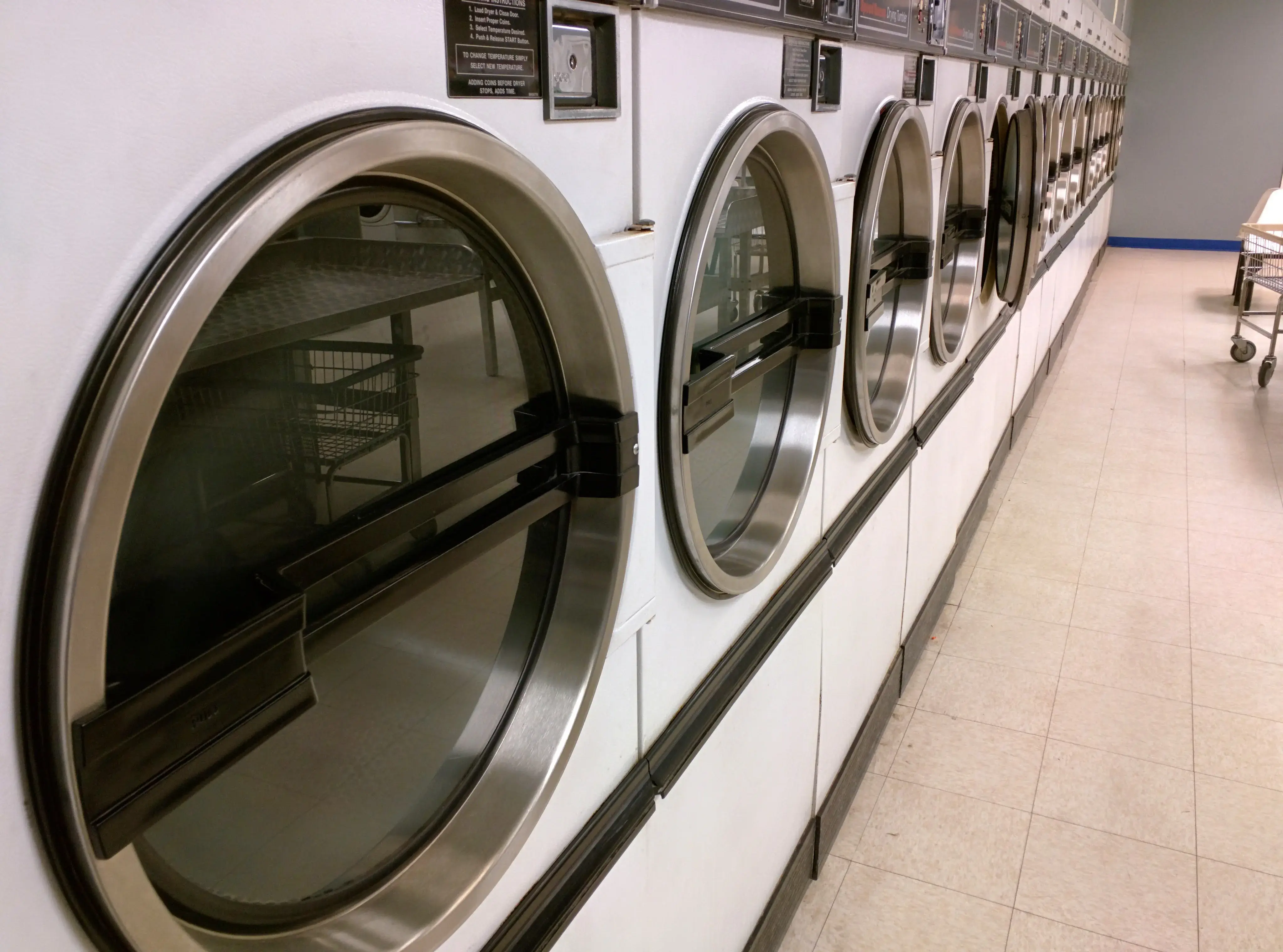 Hurricane Laundromat & Storage thumbnail 19