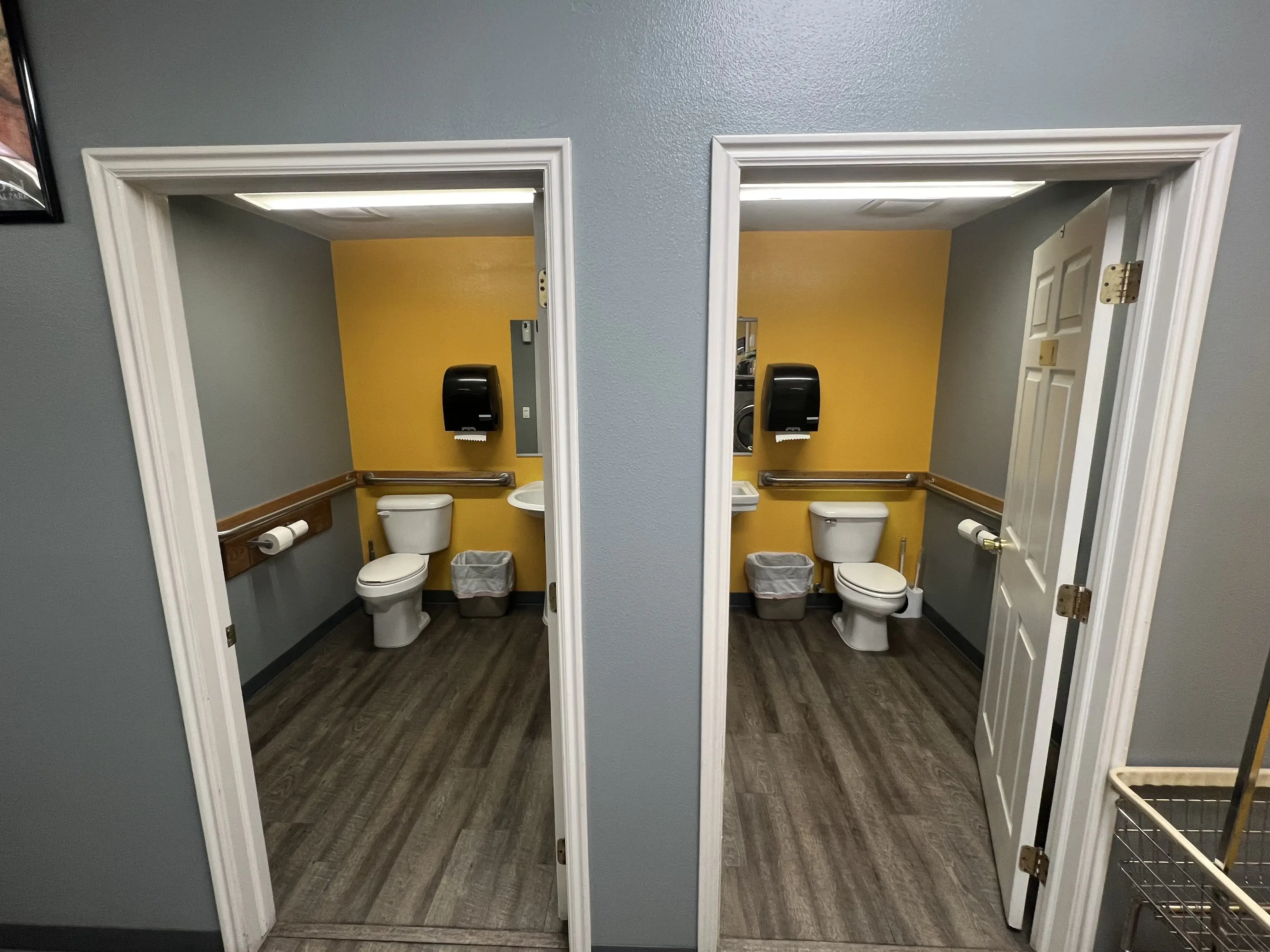 Hurricane Laundromat & Storage - Image 4