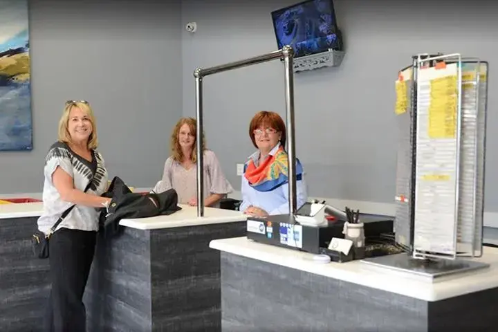 I&C Cleaners thumbnail 6