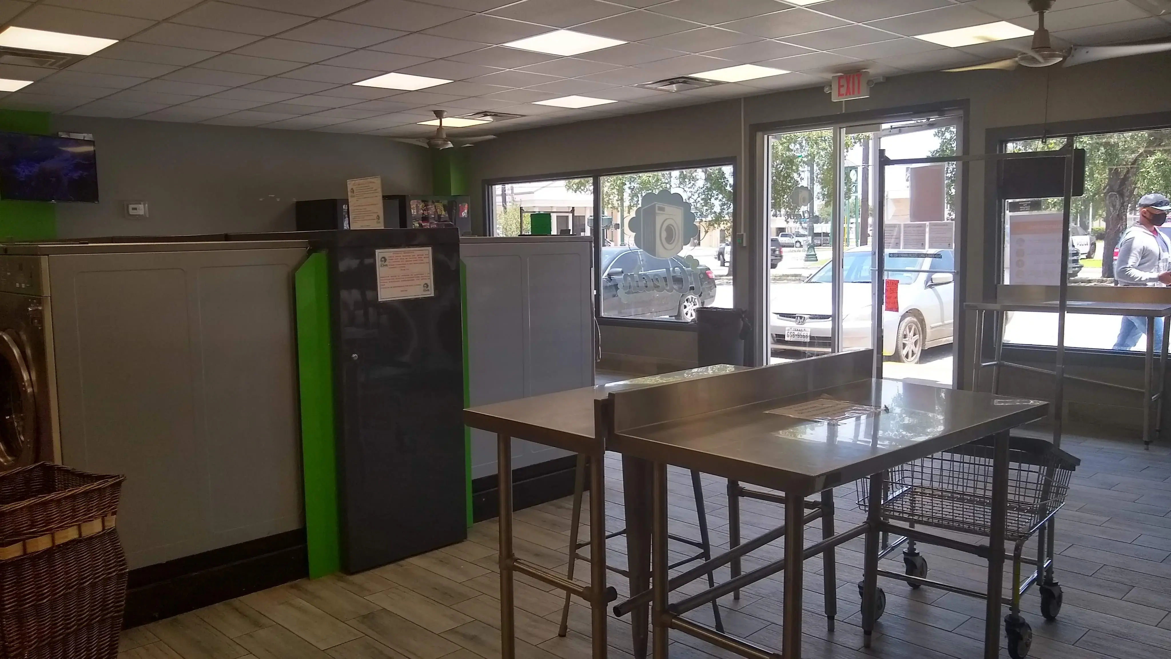 iClean Washateria - Image 10