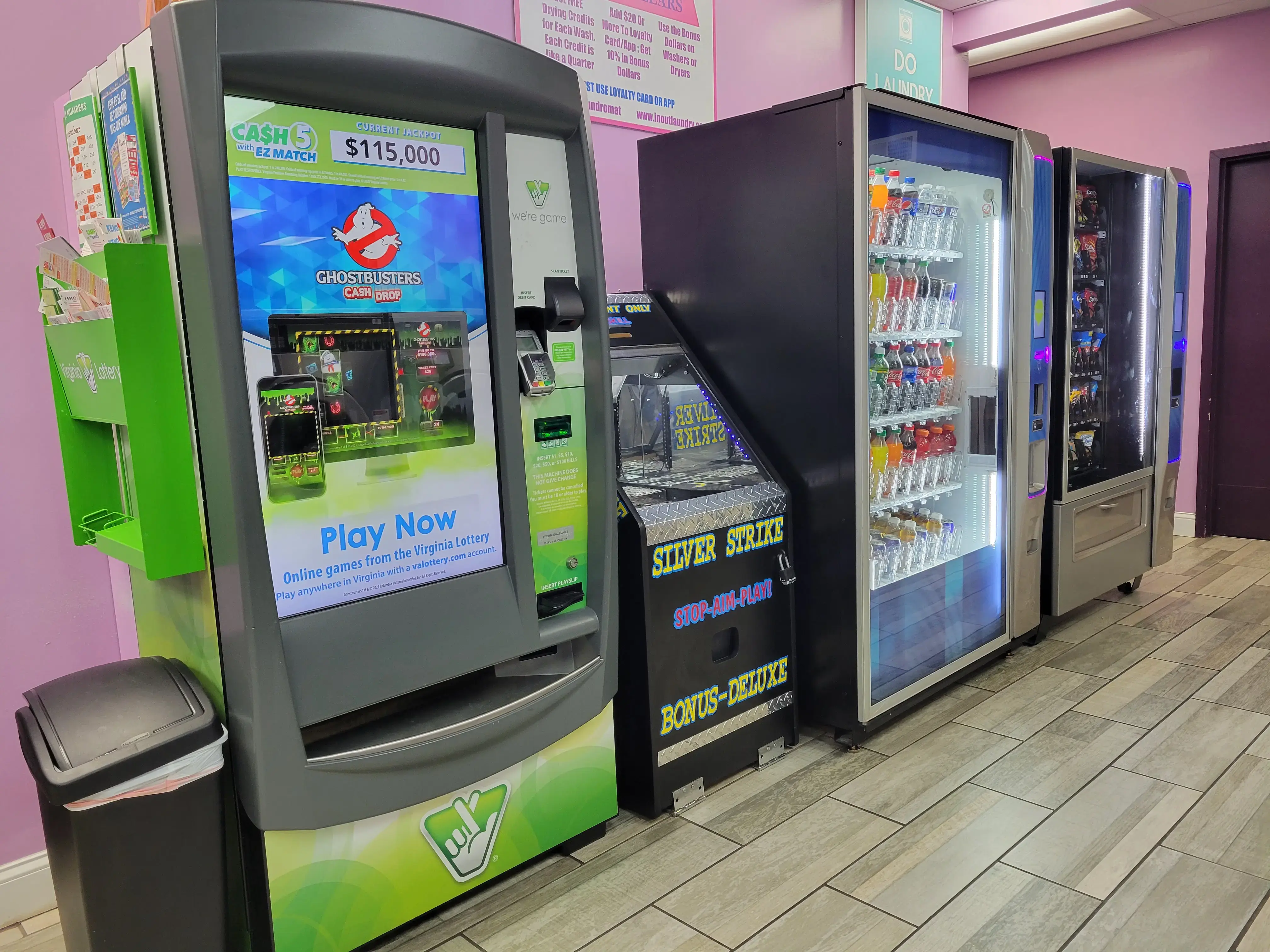 In and Out Laundromat - Image 3