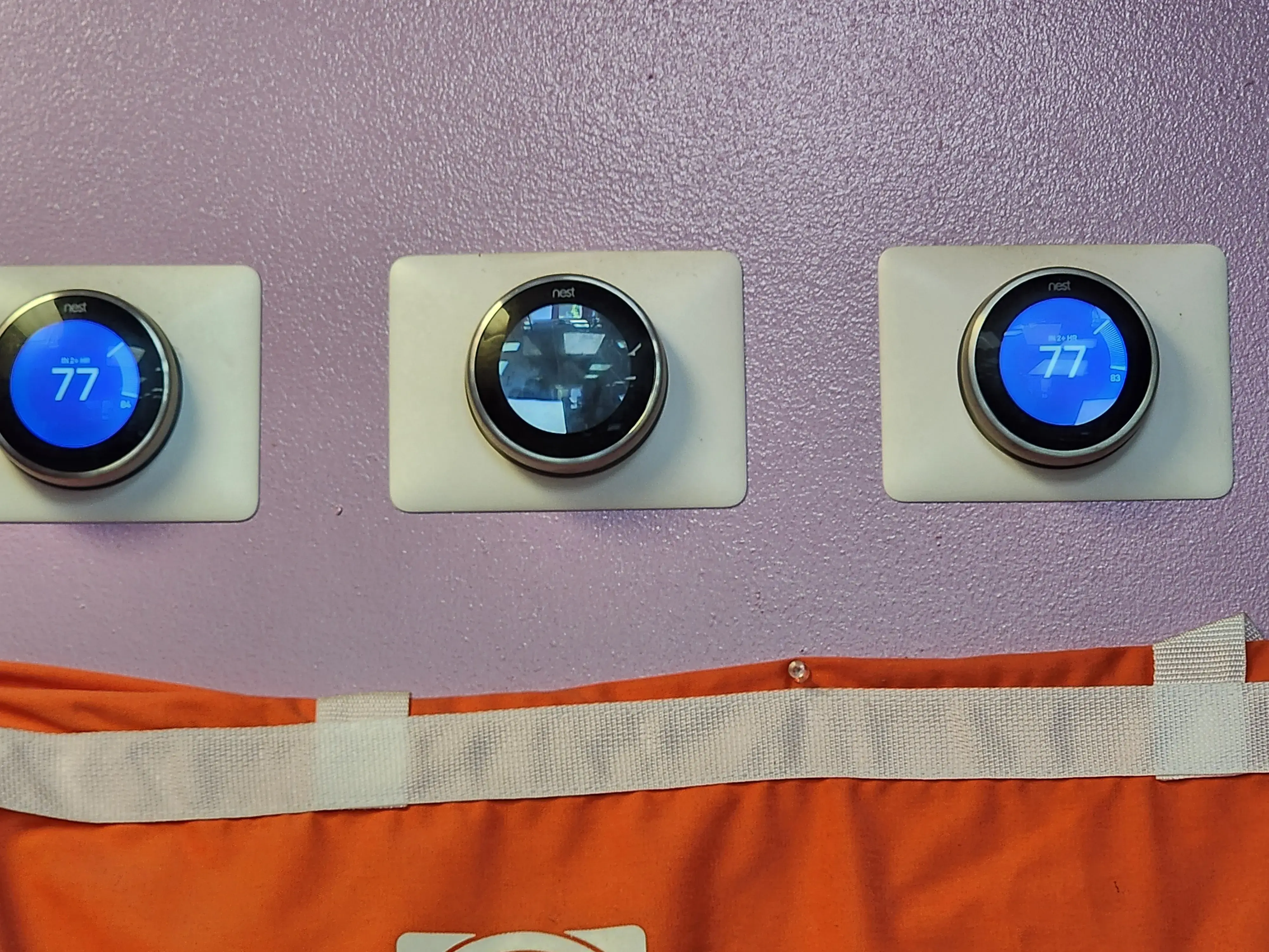 In and Out Laundromat - Image 8