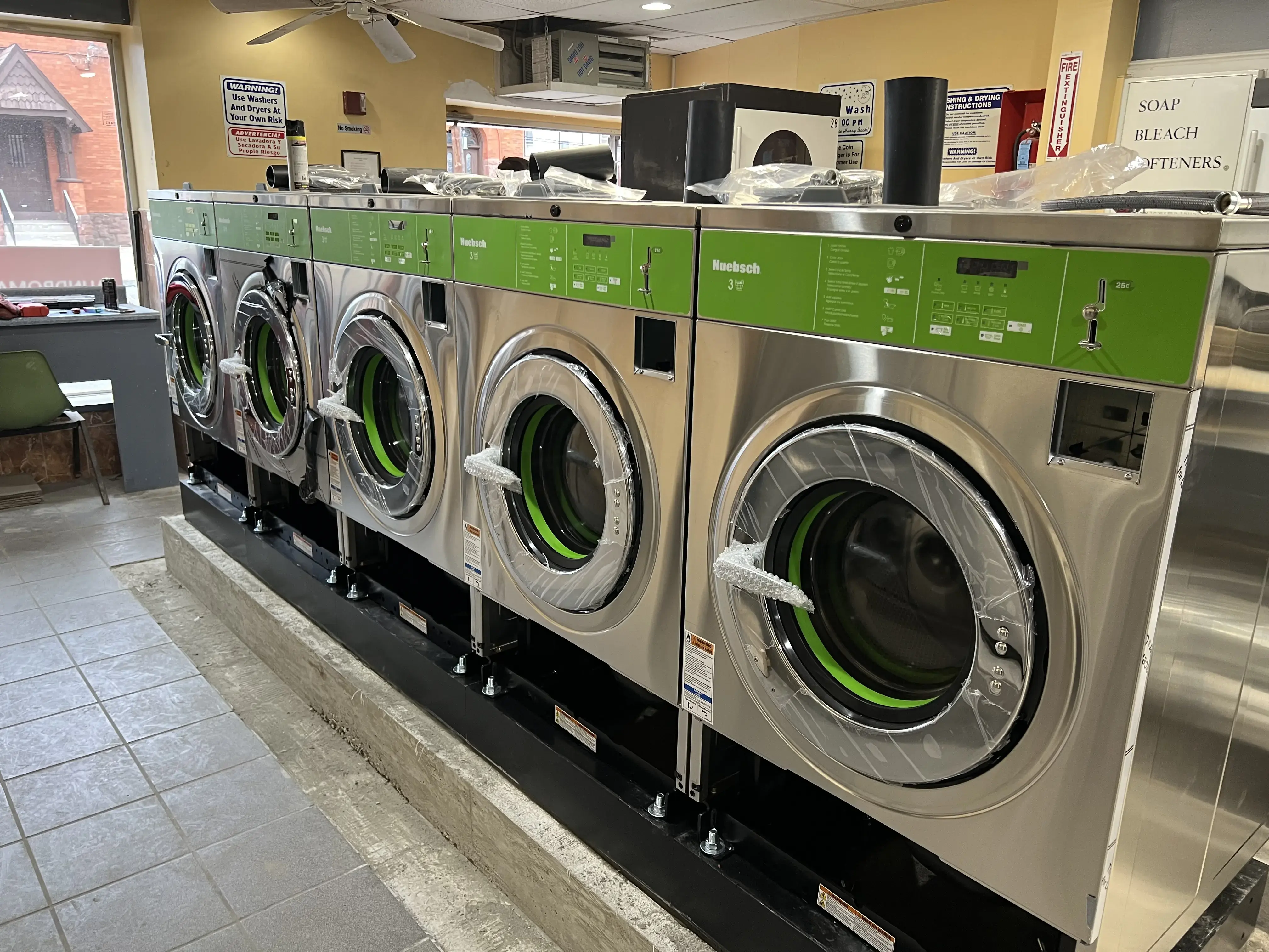 In Town Laundromat - Image 6