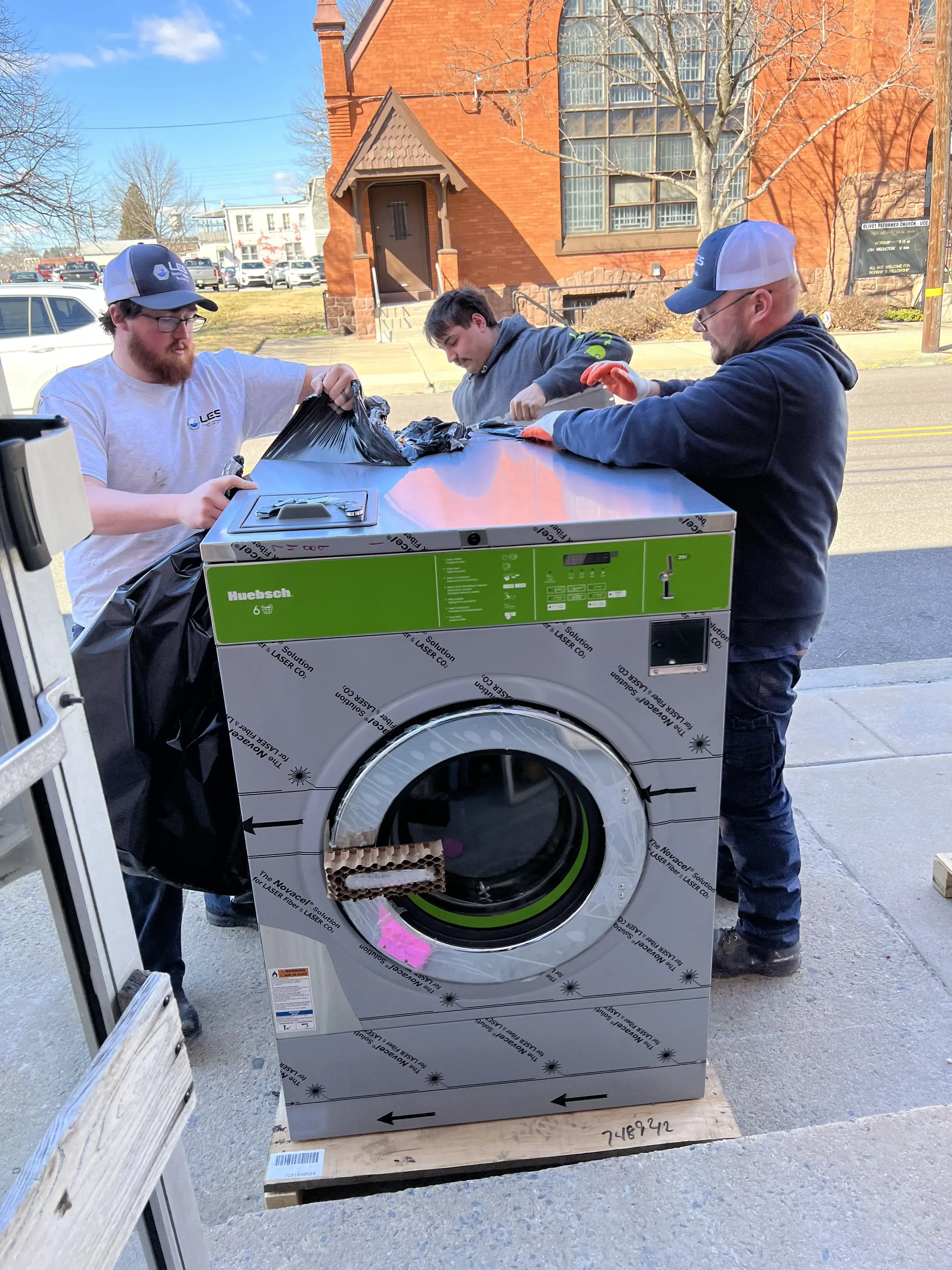 In Town Laundromat - Image 4