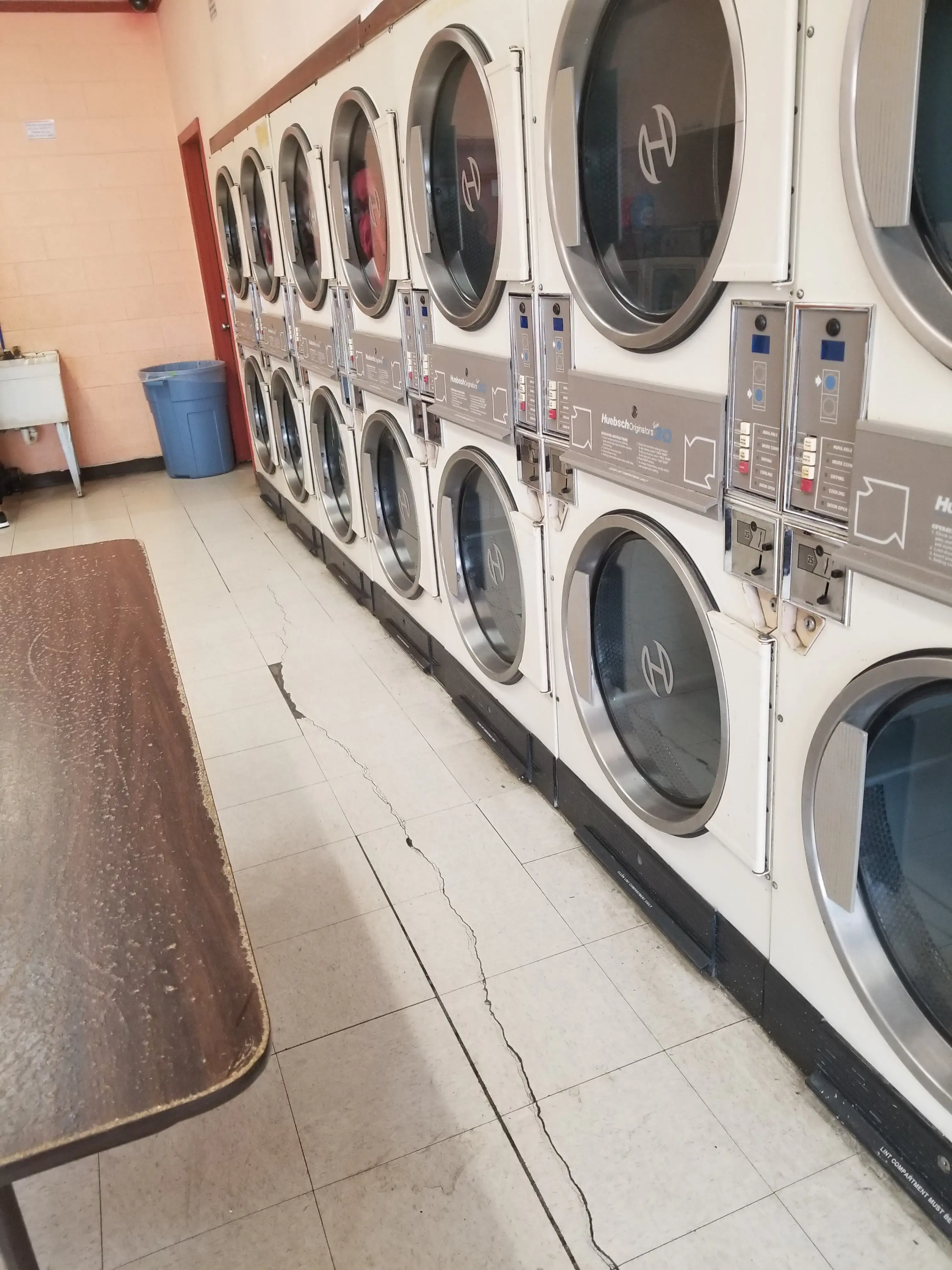 Independence laundromat thumbnail 7