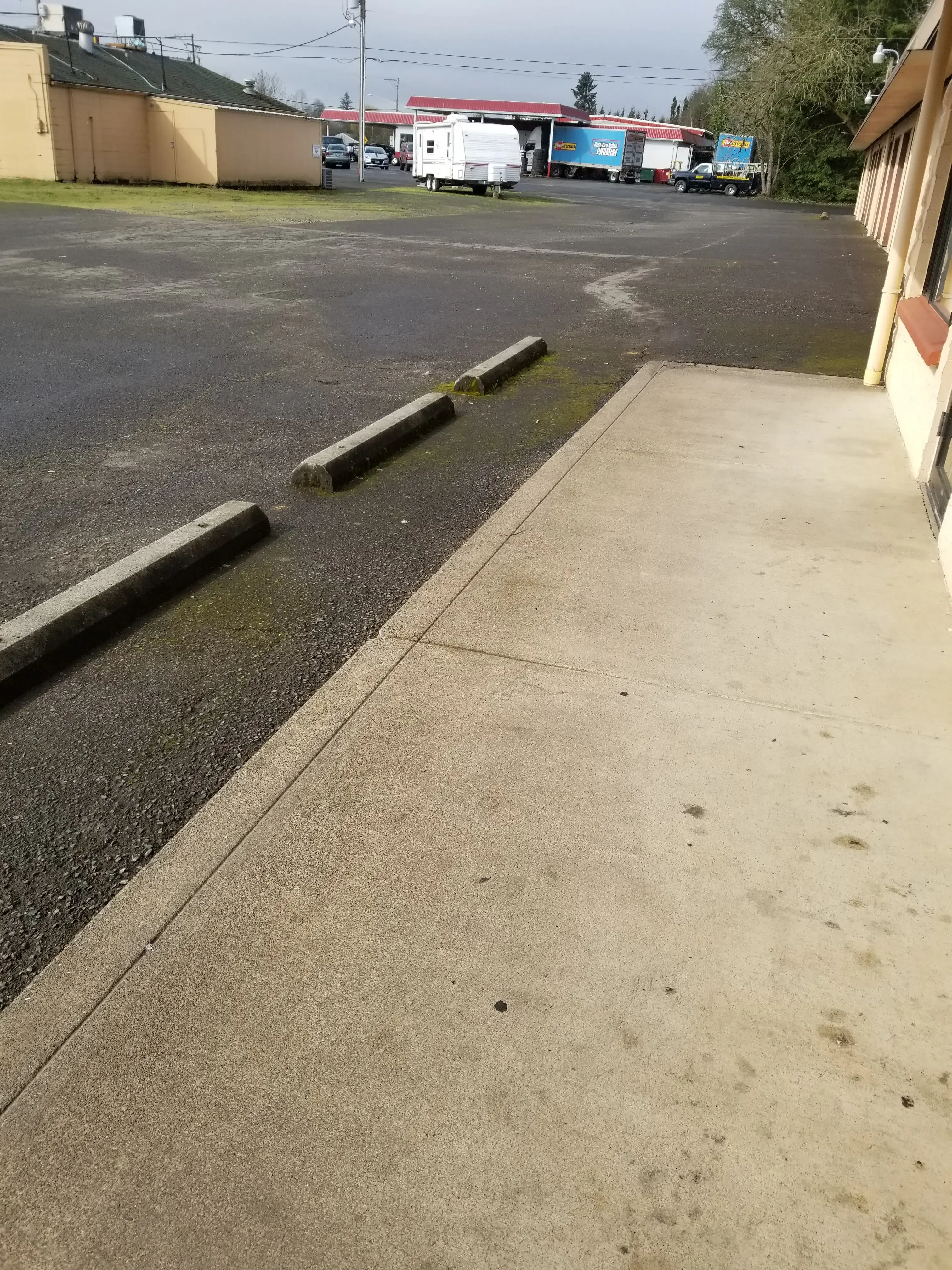 Independence laundromat - Image 11