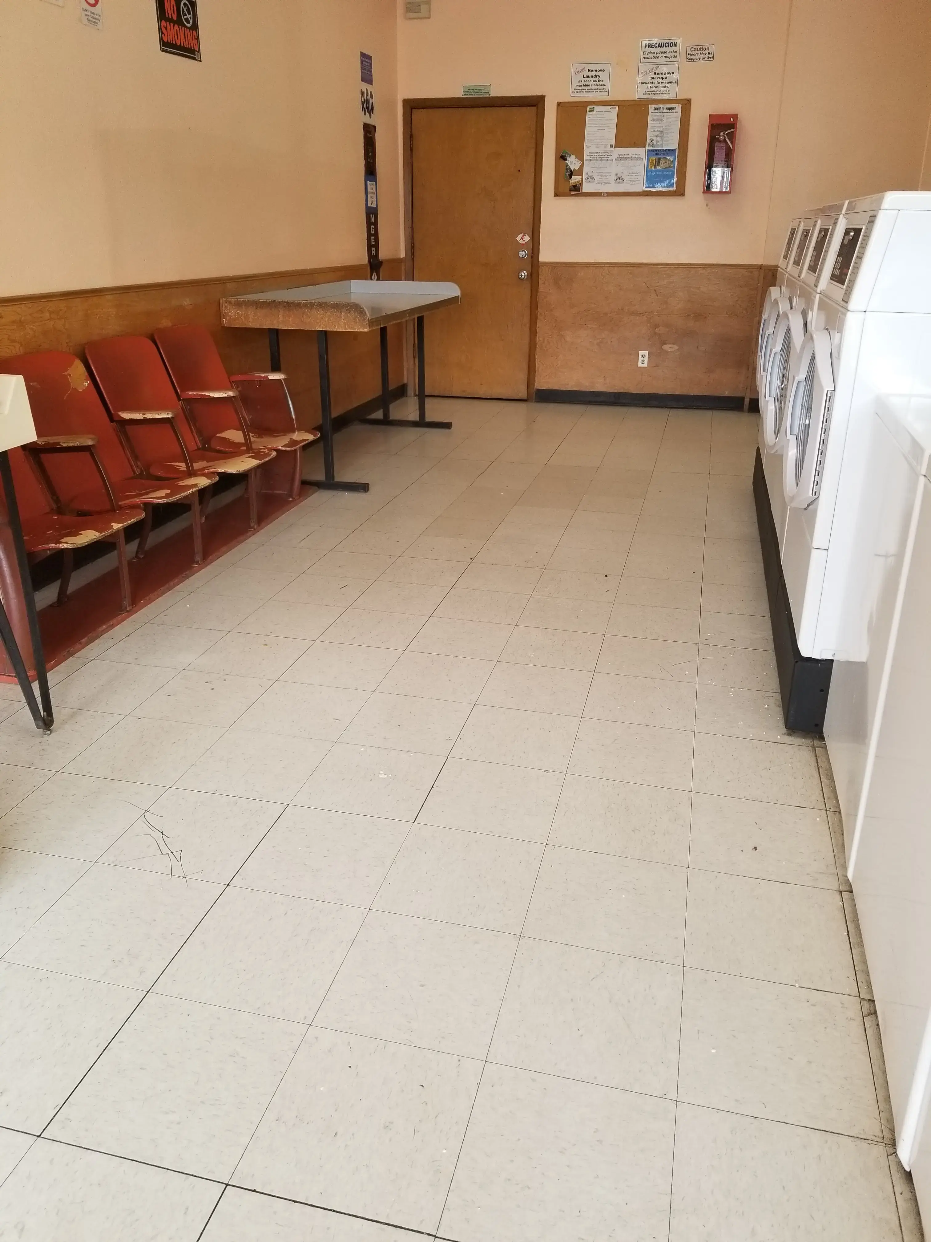 Independence laundromat thumbnail 2