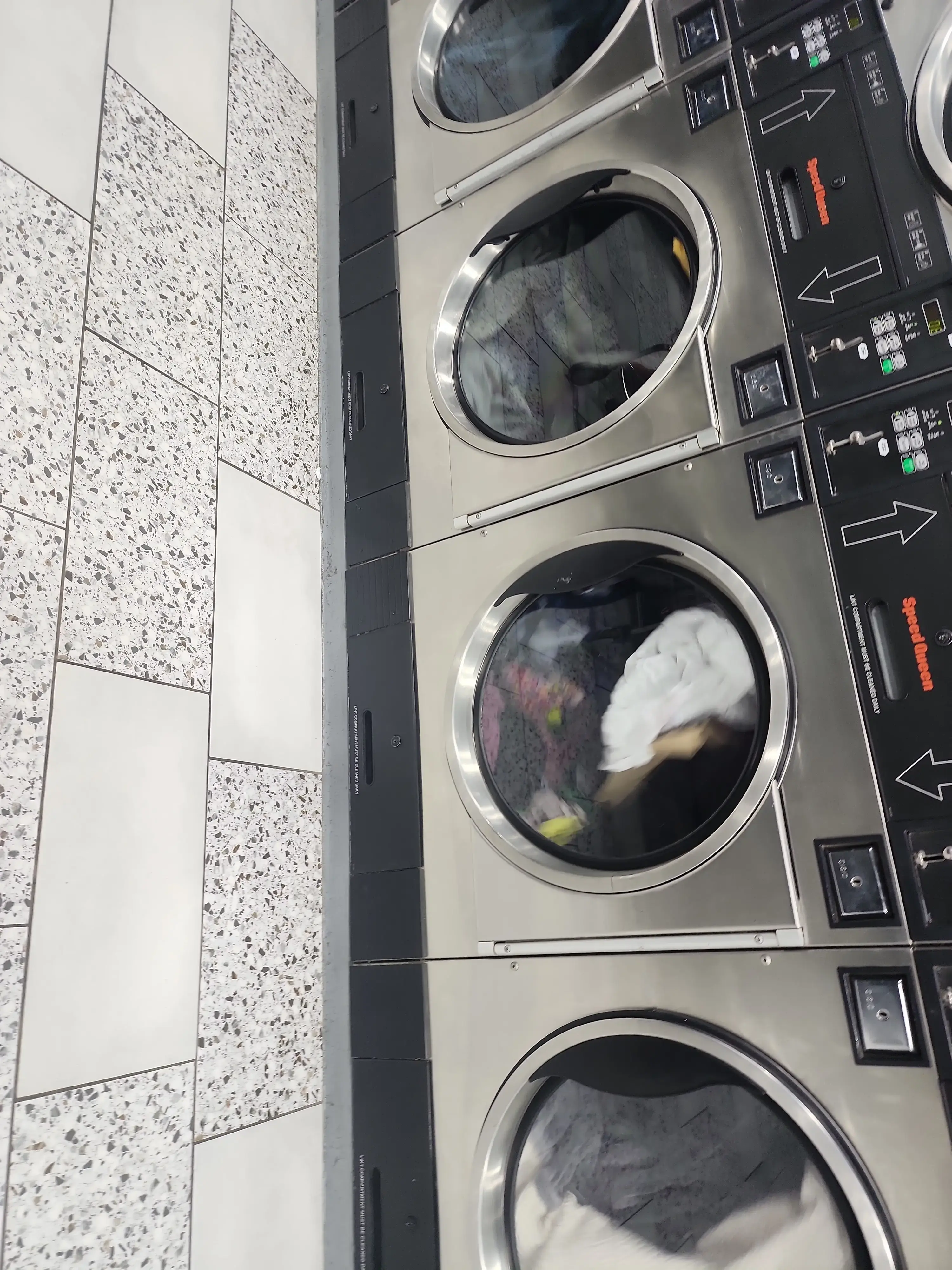 Independence Laundry thumbnail 10