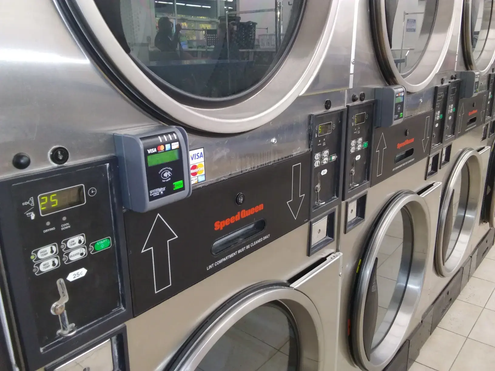 Independence Superwash Coin Laundry - Image 17