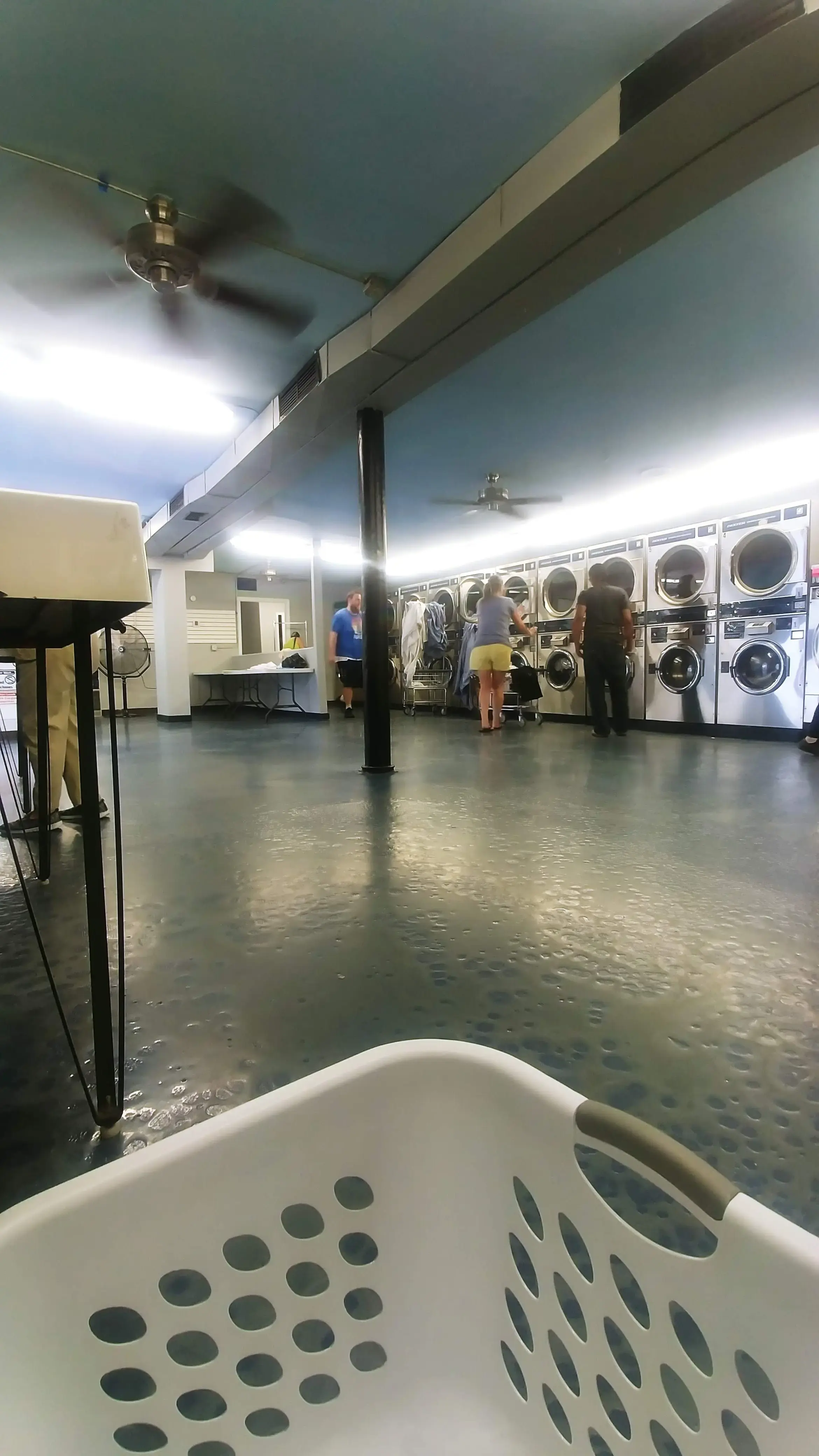 Indian Trail Laundromat - Image 14