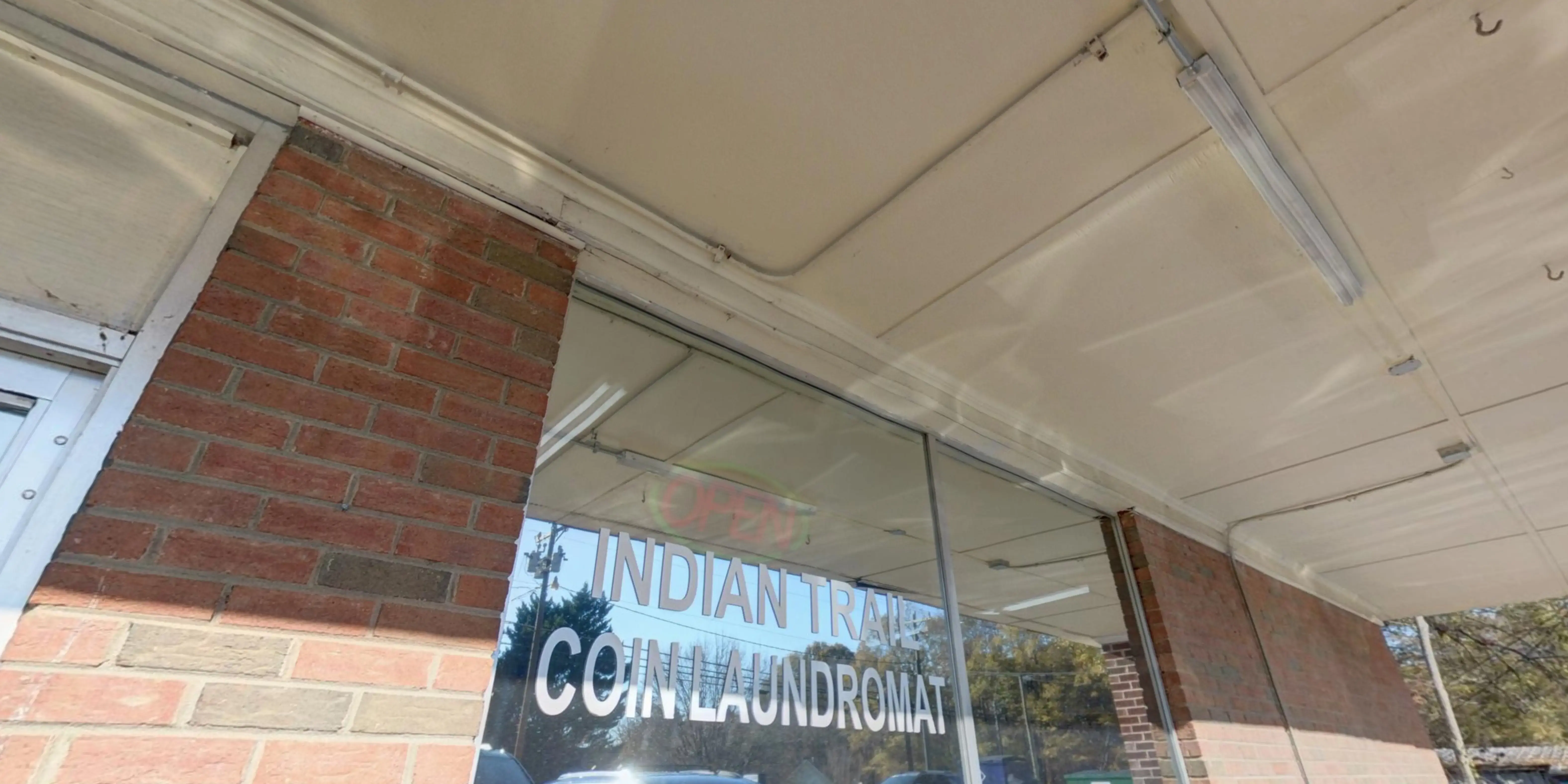 Indian Trail Laundromat thumbnail 12