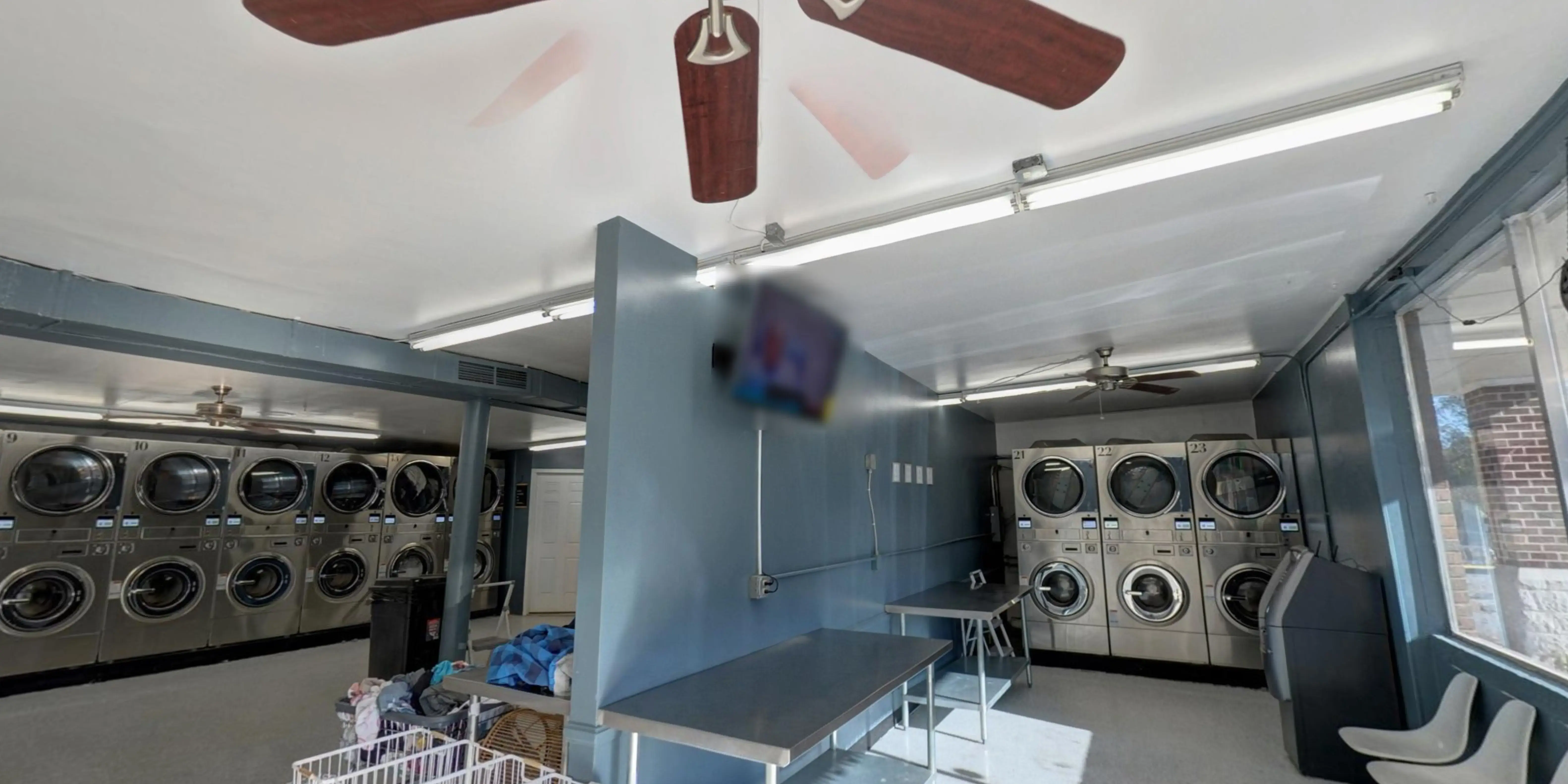 Indian Trail Laundromat thumbnail 5