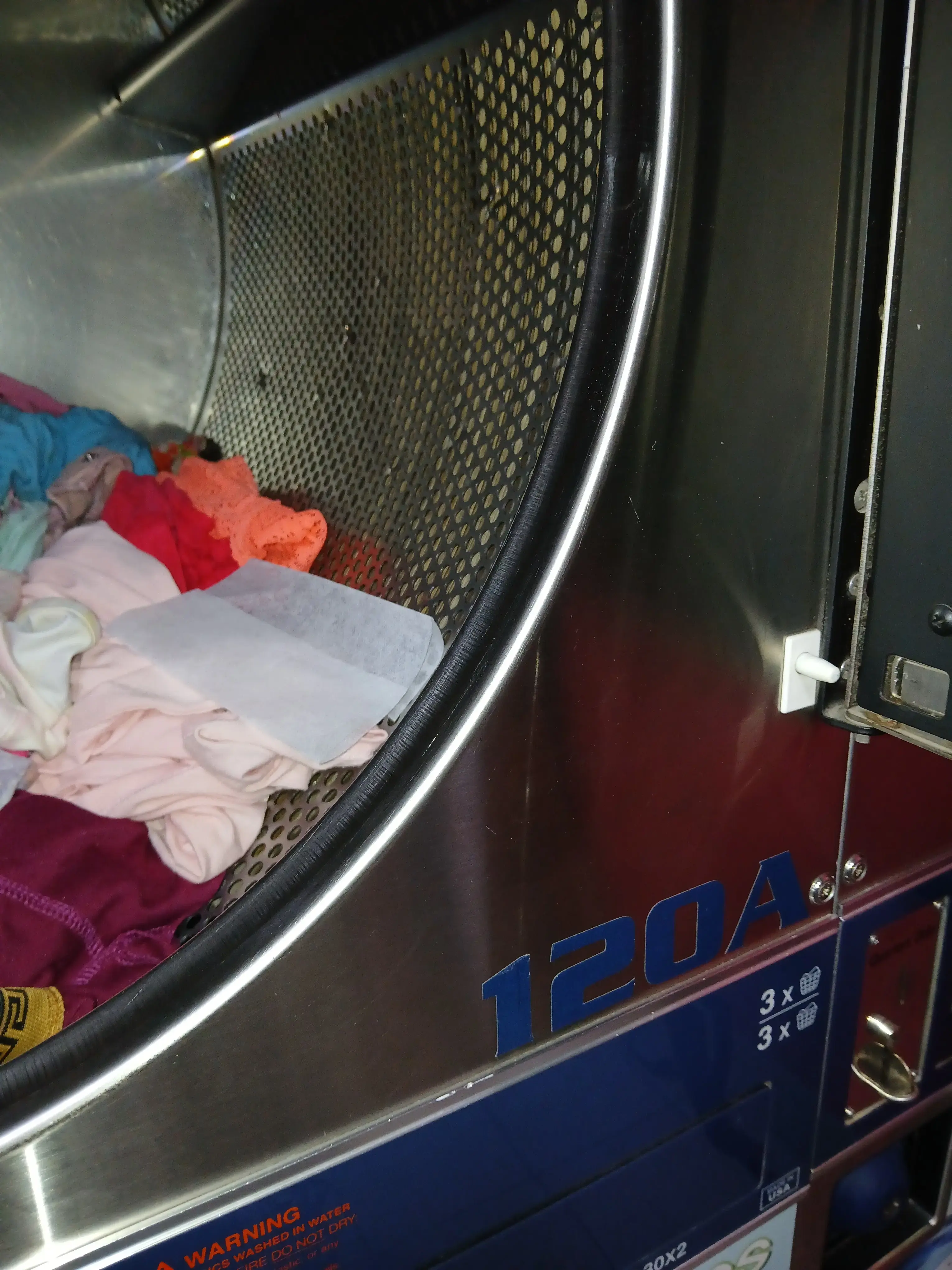 Indyland Laundromat thumbnail 13