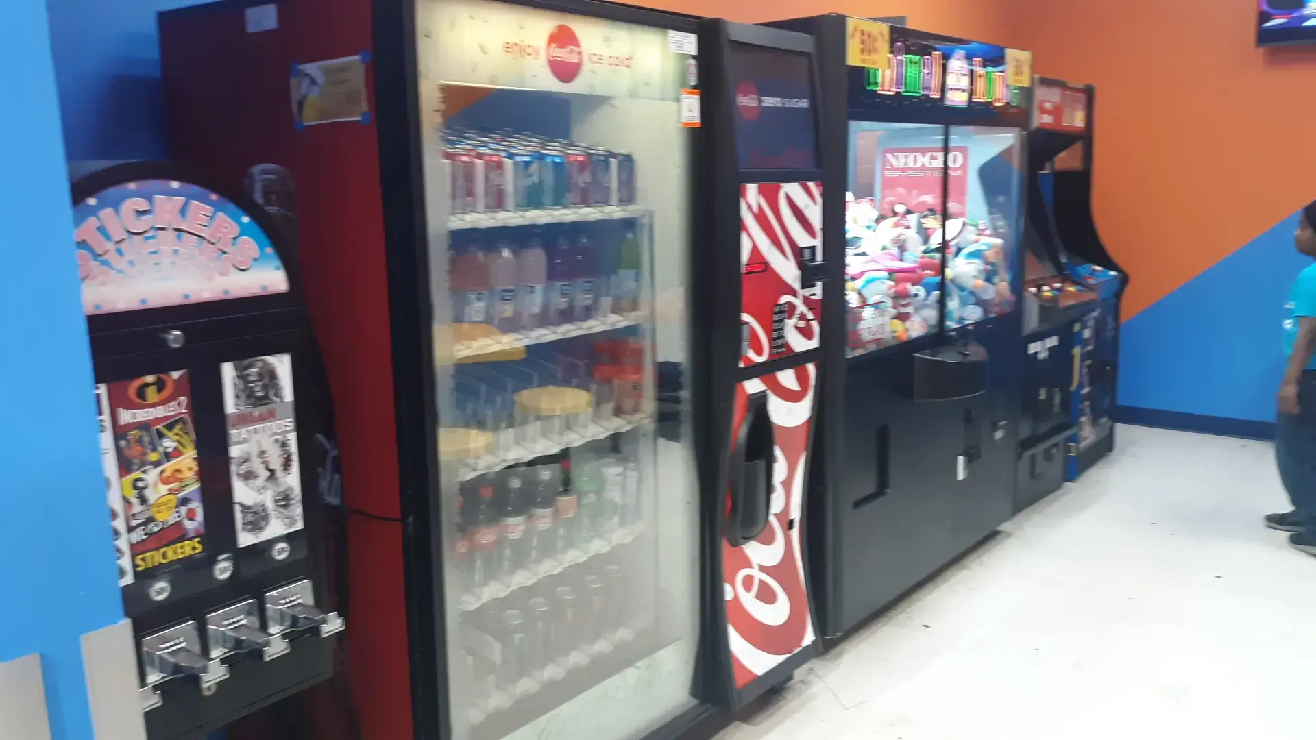 Indyland Laundromat - Image 14