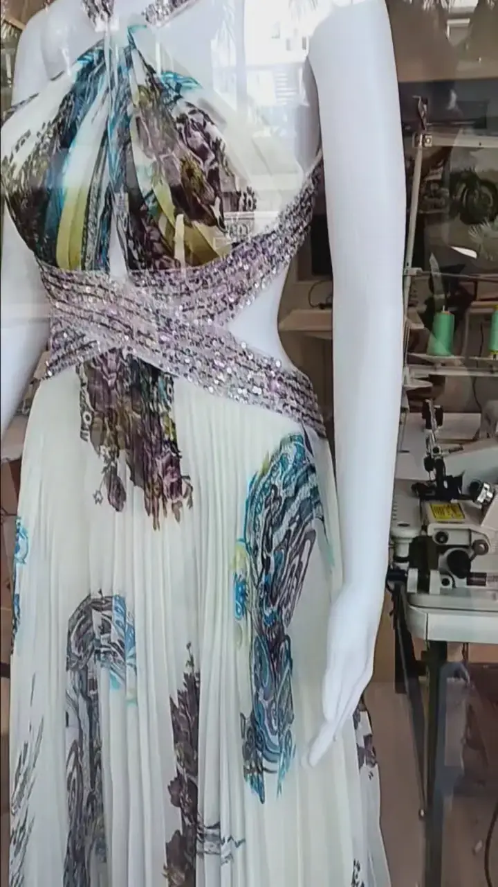 Iron & Steam Dry Cleaners thumbnail 2