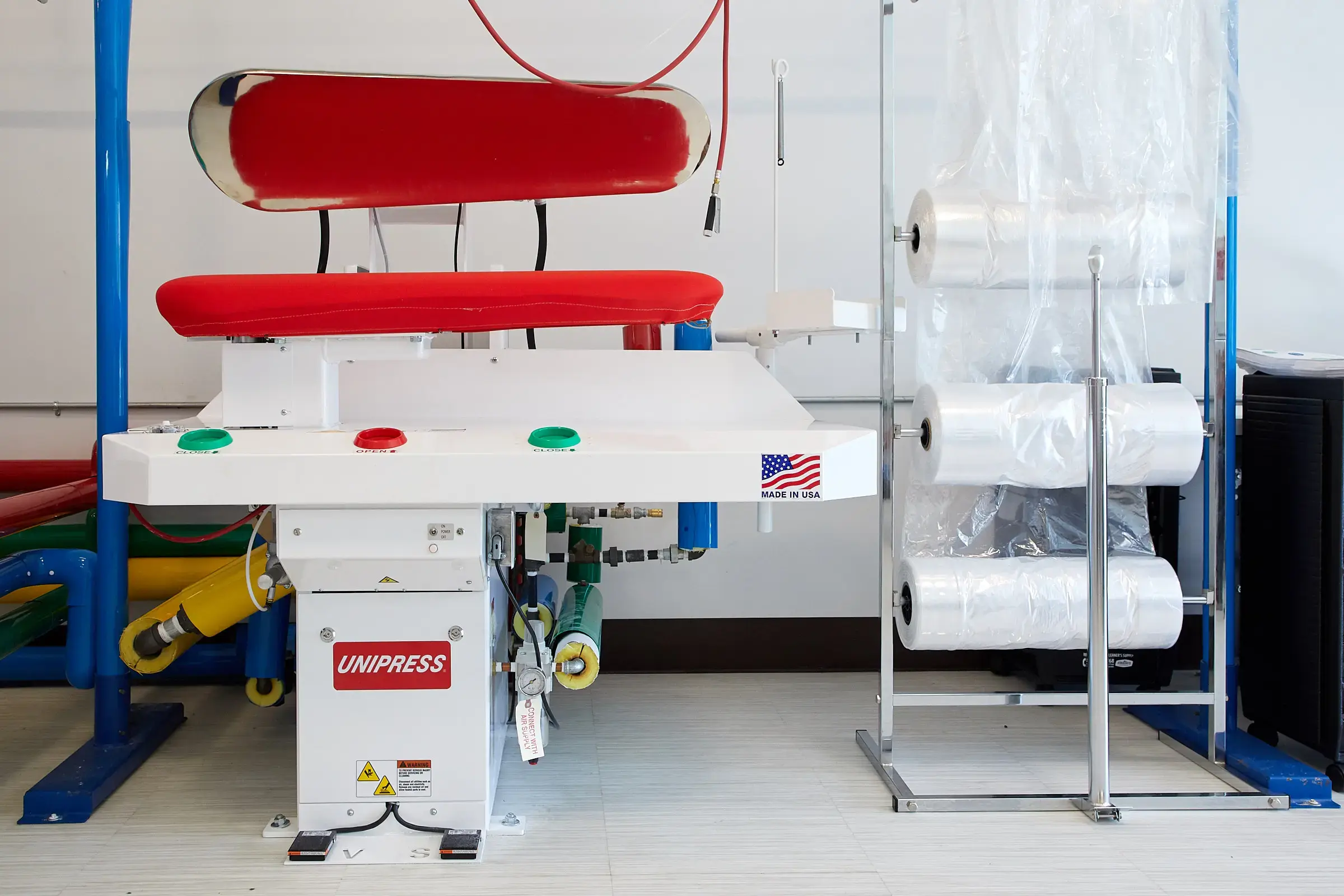 Iron & Steam Dry Cleaners - Image 11