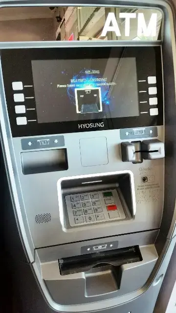 Isla Vista Laundromat thumbnail 16