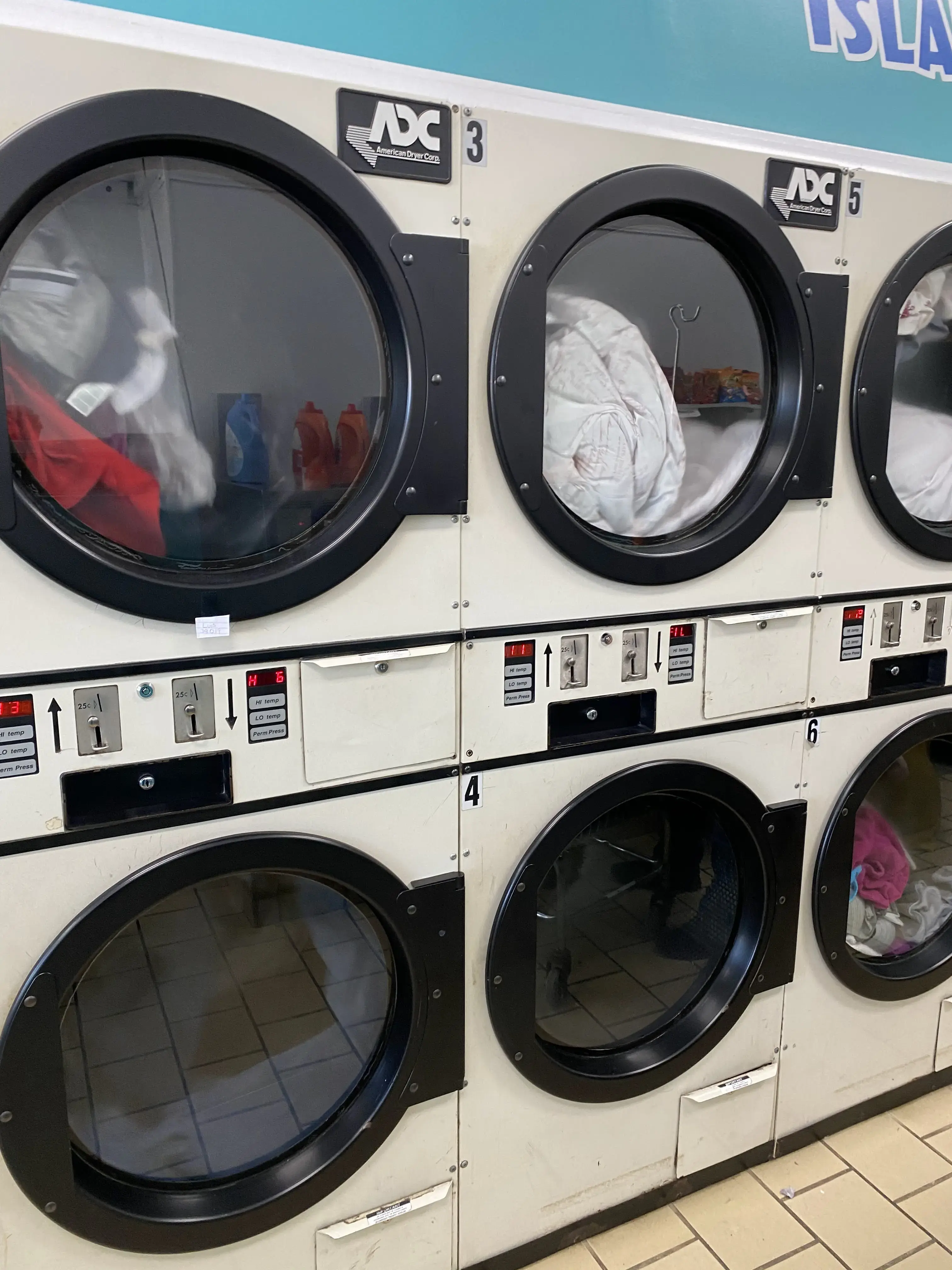Island Express Laundry thumbnail 5