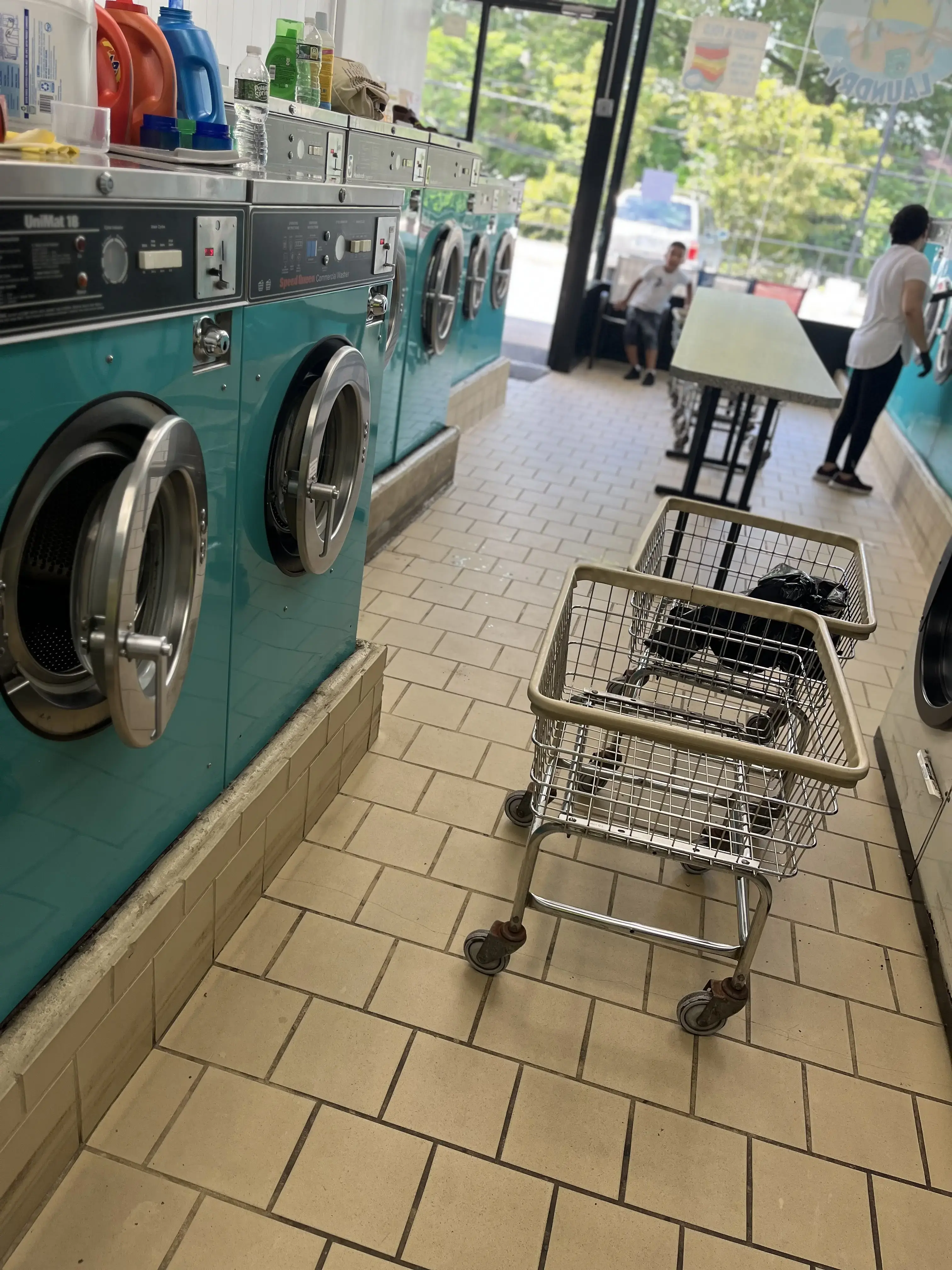 Island Express Laundry thumbnail 2