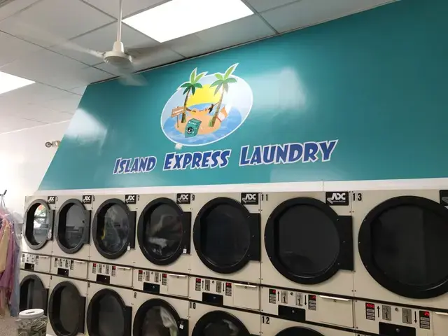 Island Express Laundry - Image 1
