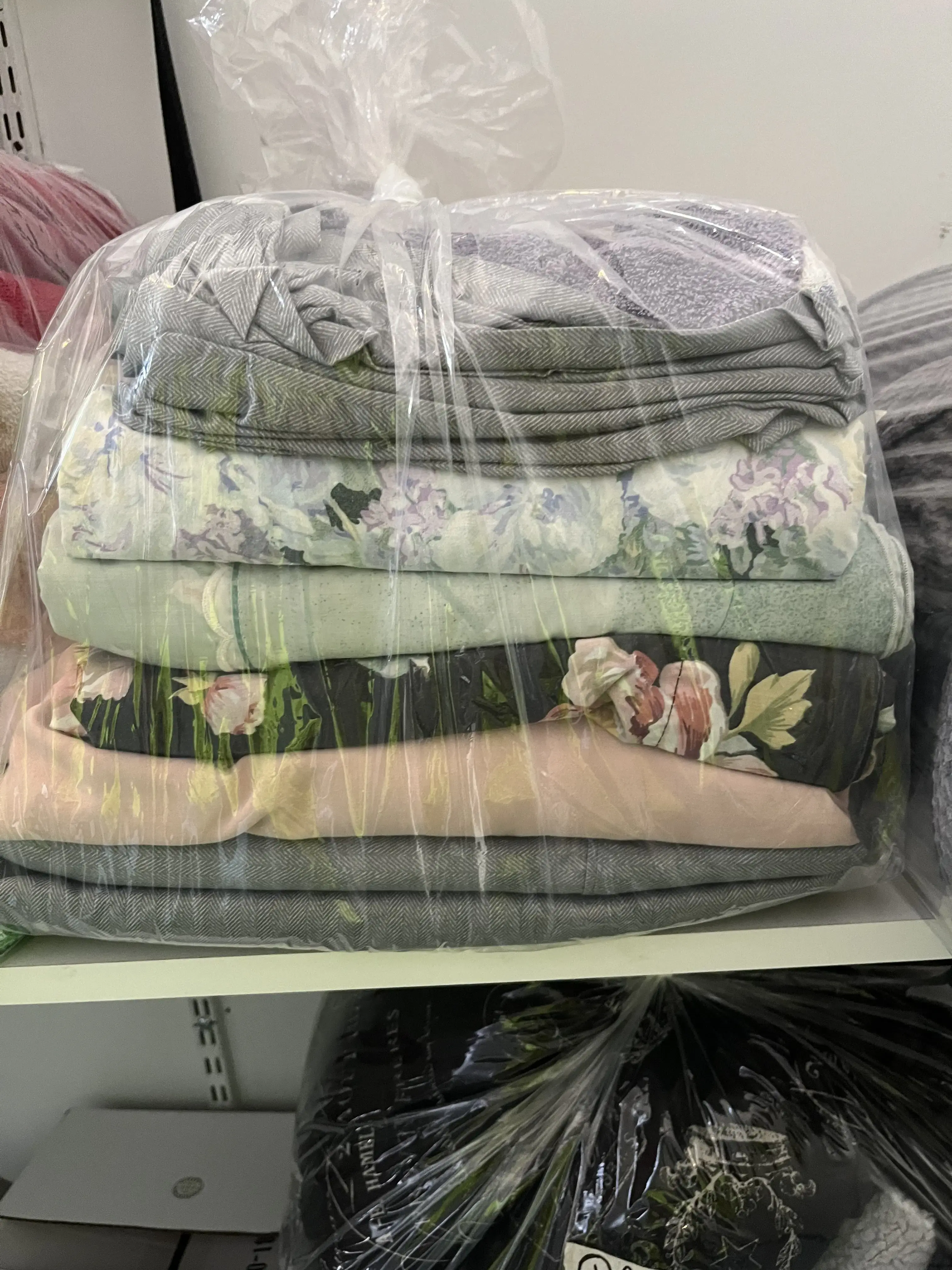 Island Express Laundry thumbnail 6