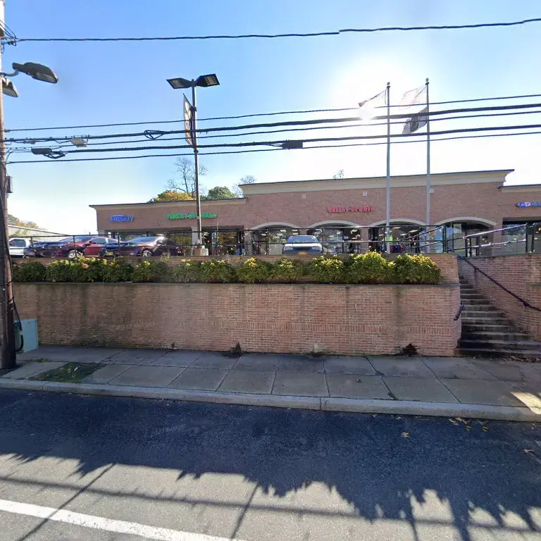 Island Express Laundry - Image 13