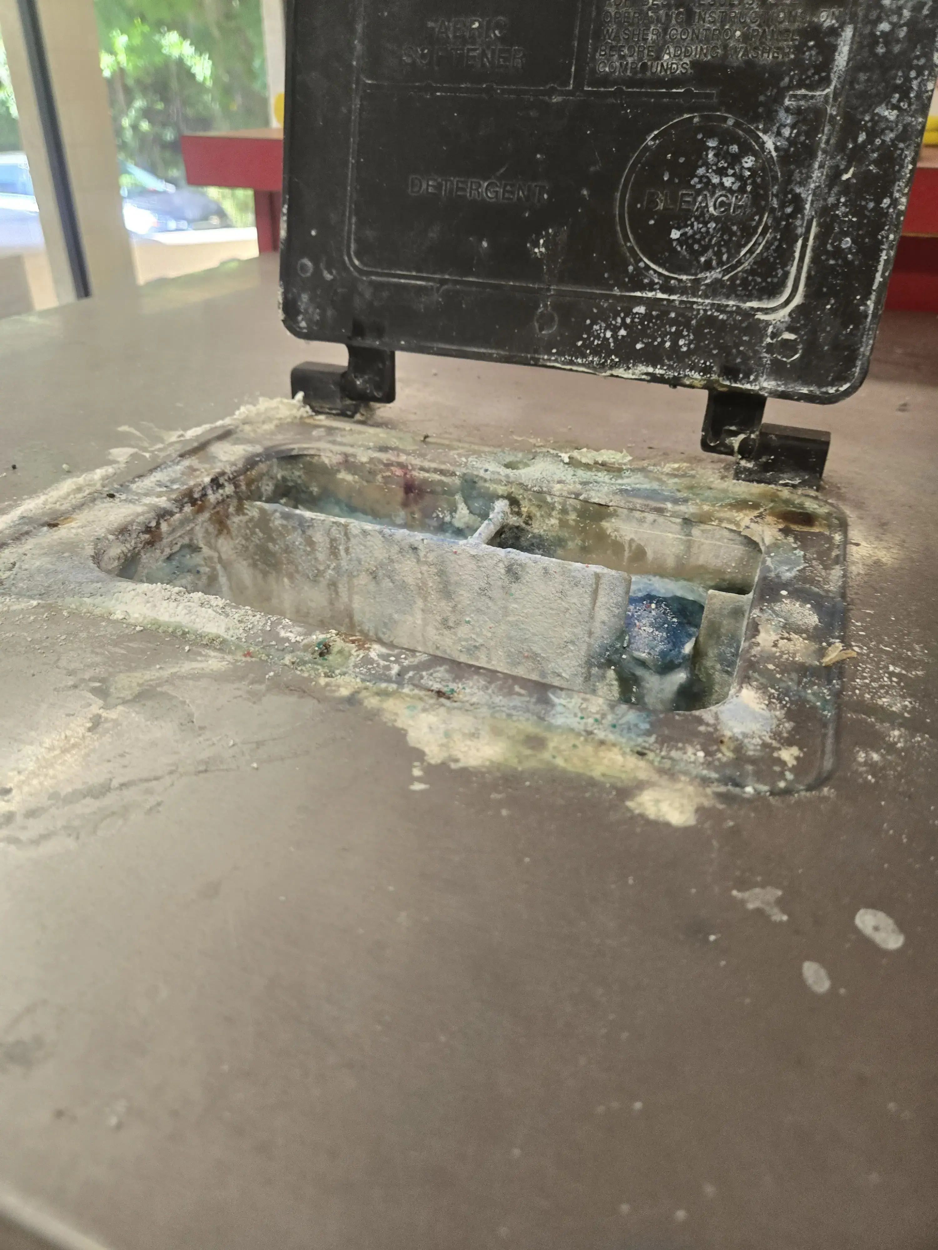 Island Laundromat LLC thumbnail 3