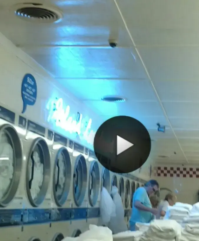 Island Laundromat LLC thumbnail 4
