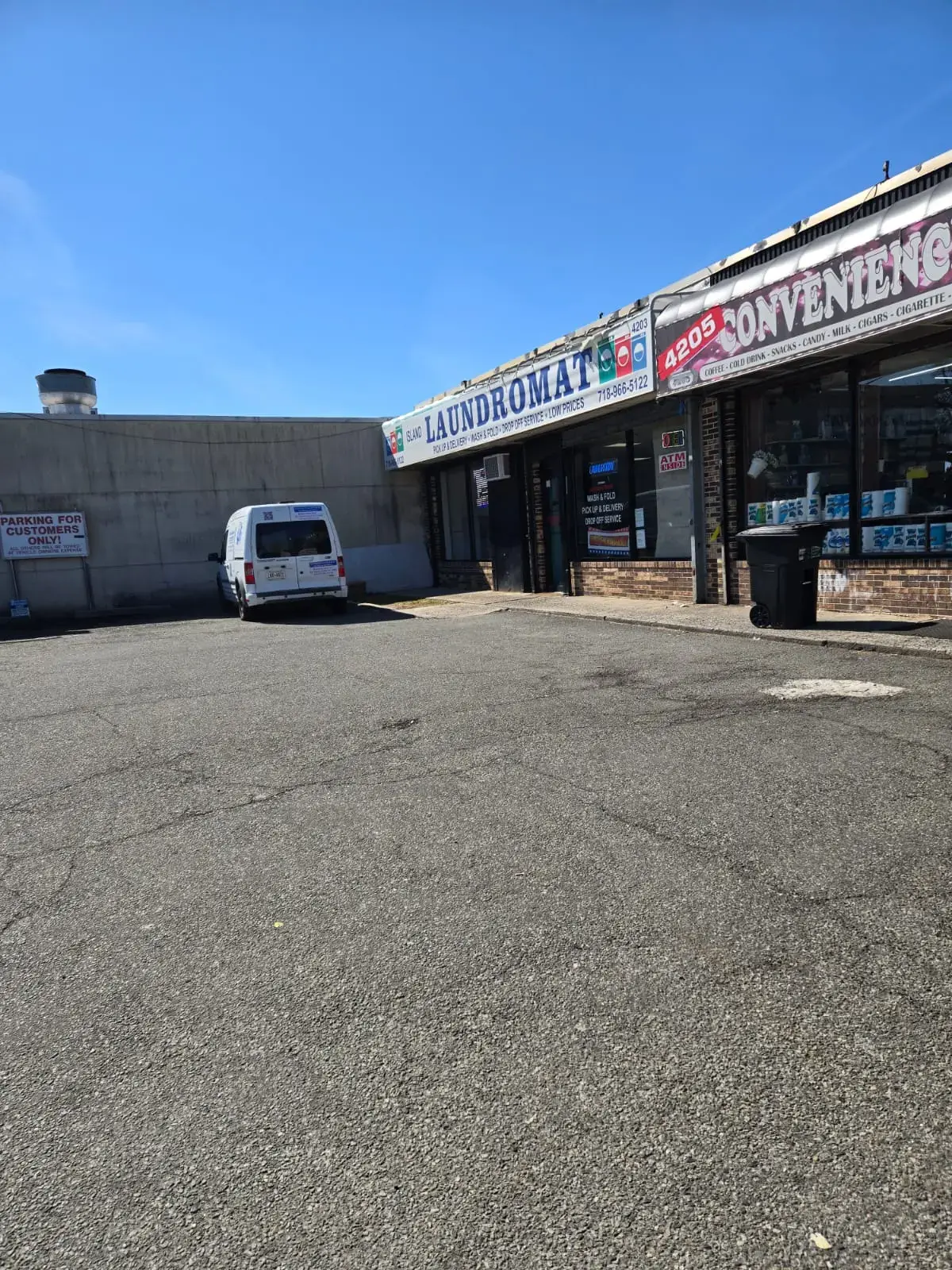 Island Laundromat - Image 6