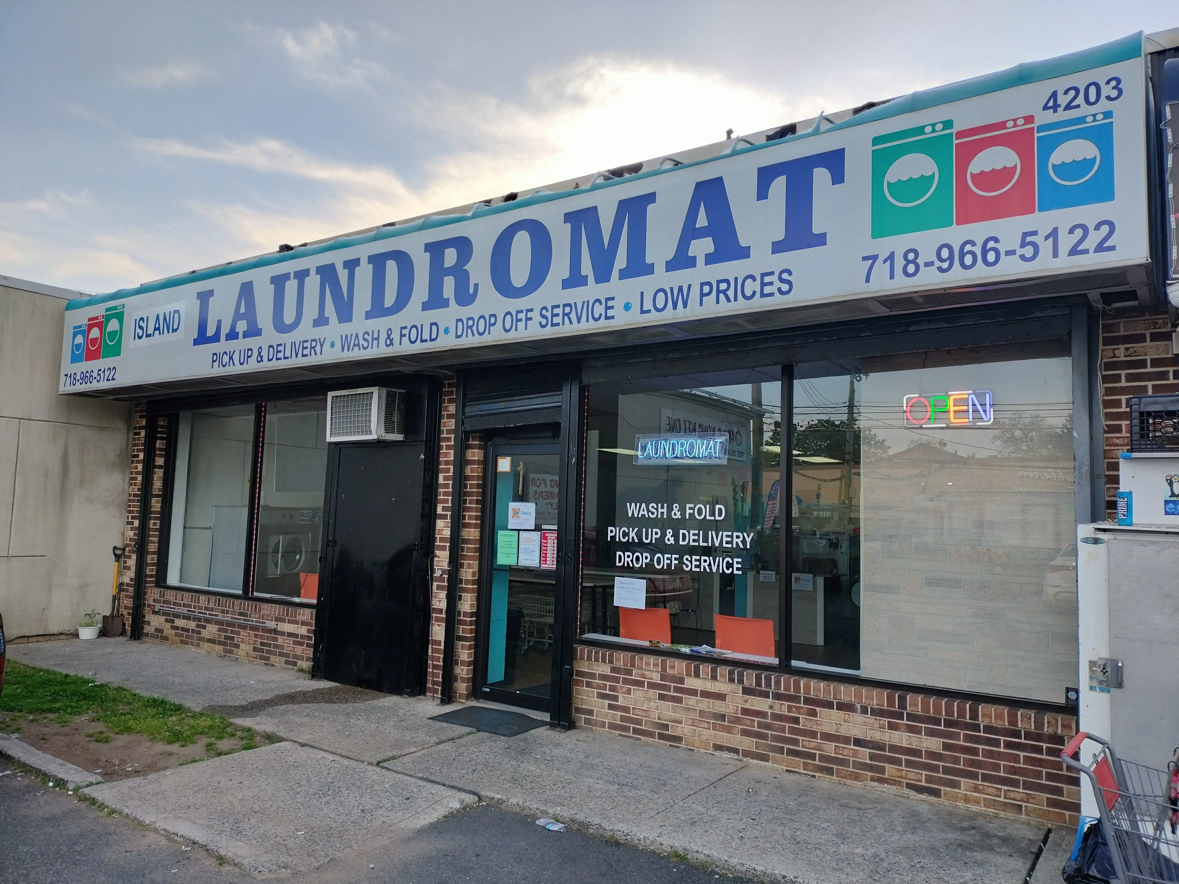 Island Laundromat - Image 3