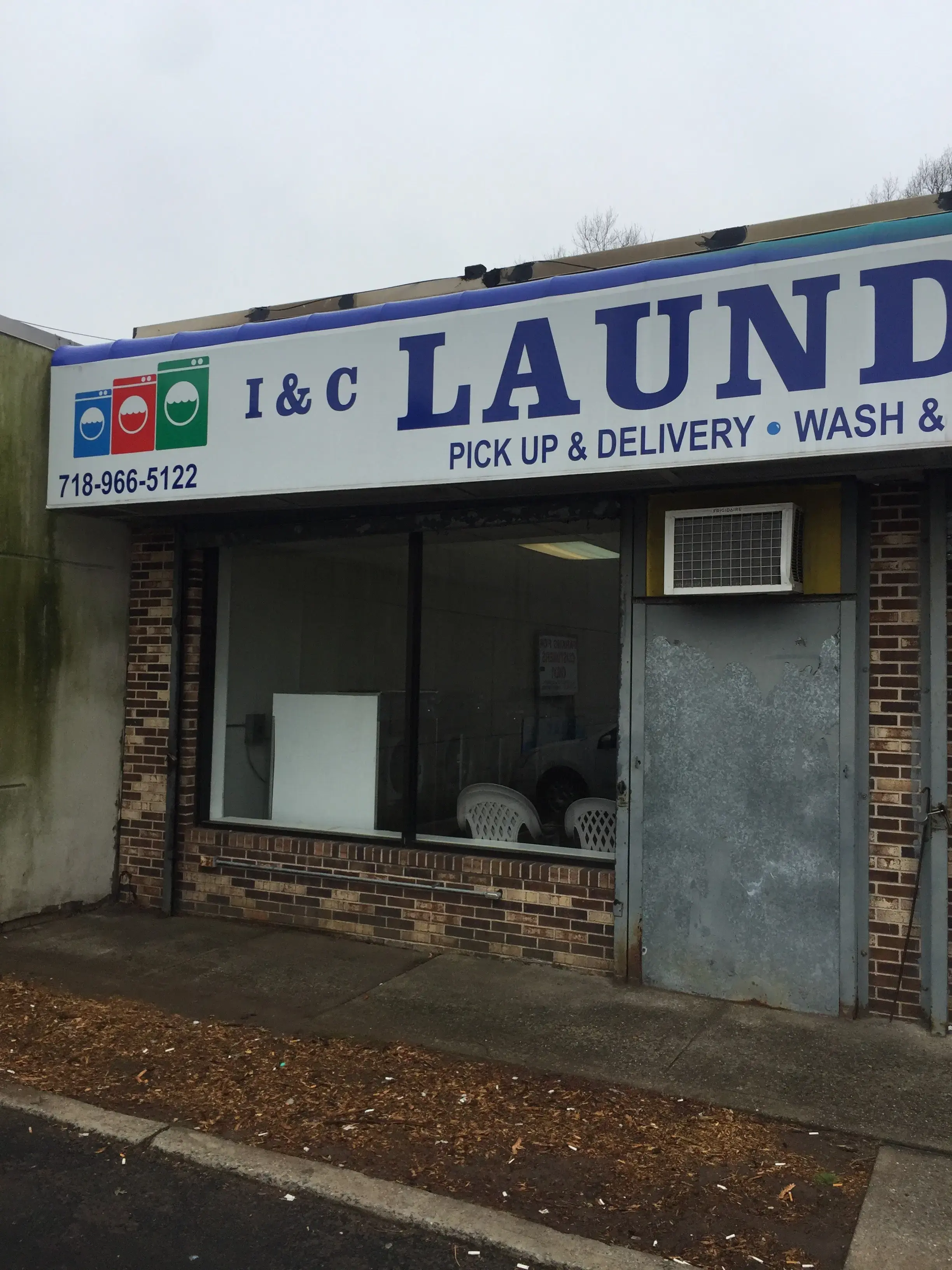 Island Laundromat thumbnail 8