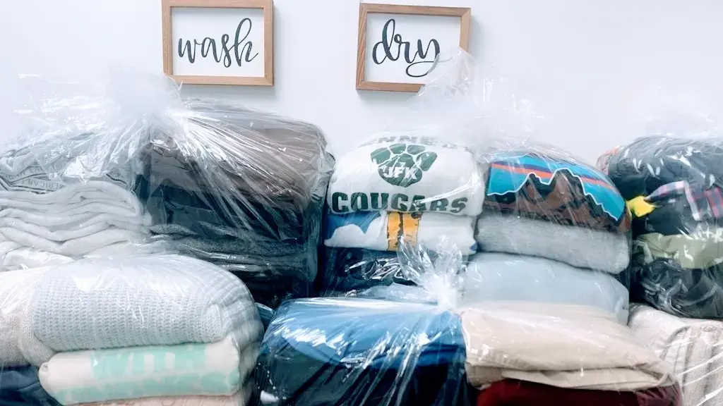 Island Wash Laundromat thumbnail 1