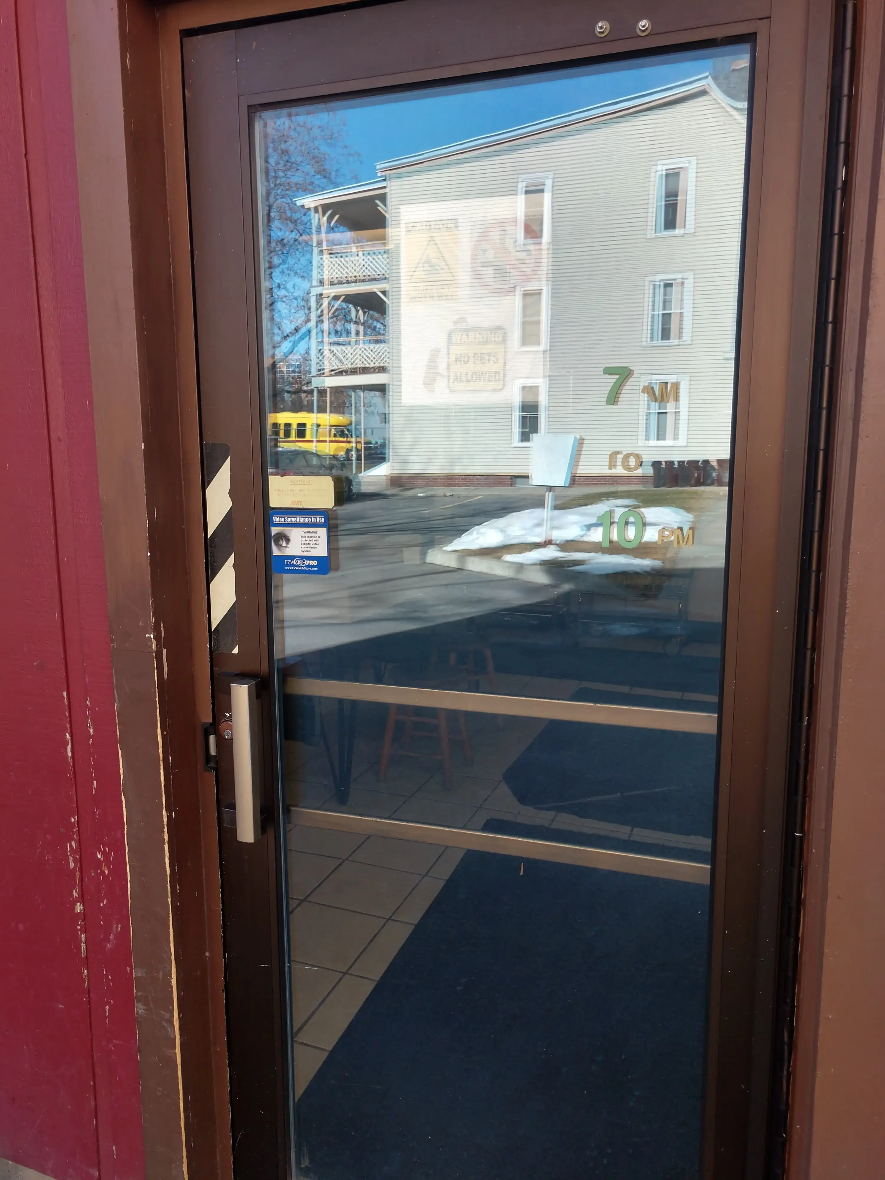 Ithaca Apartment & Laundromat thumbnail 14