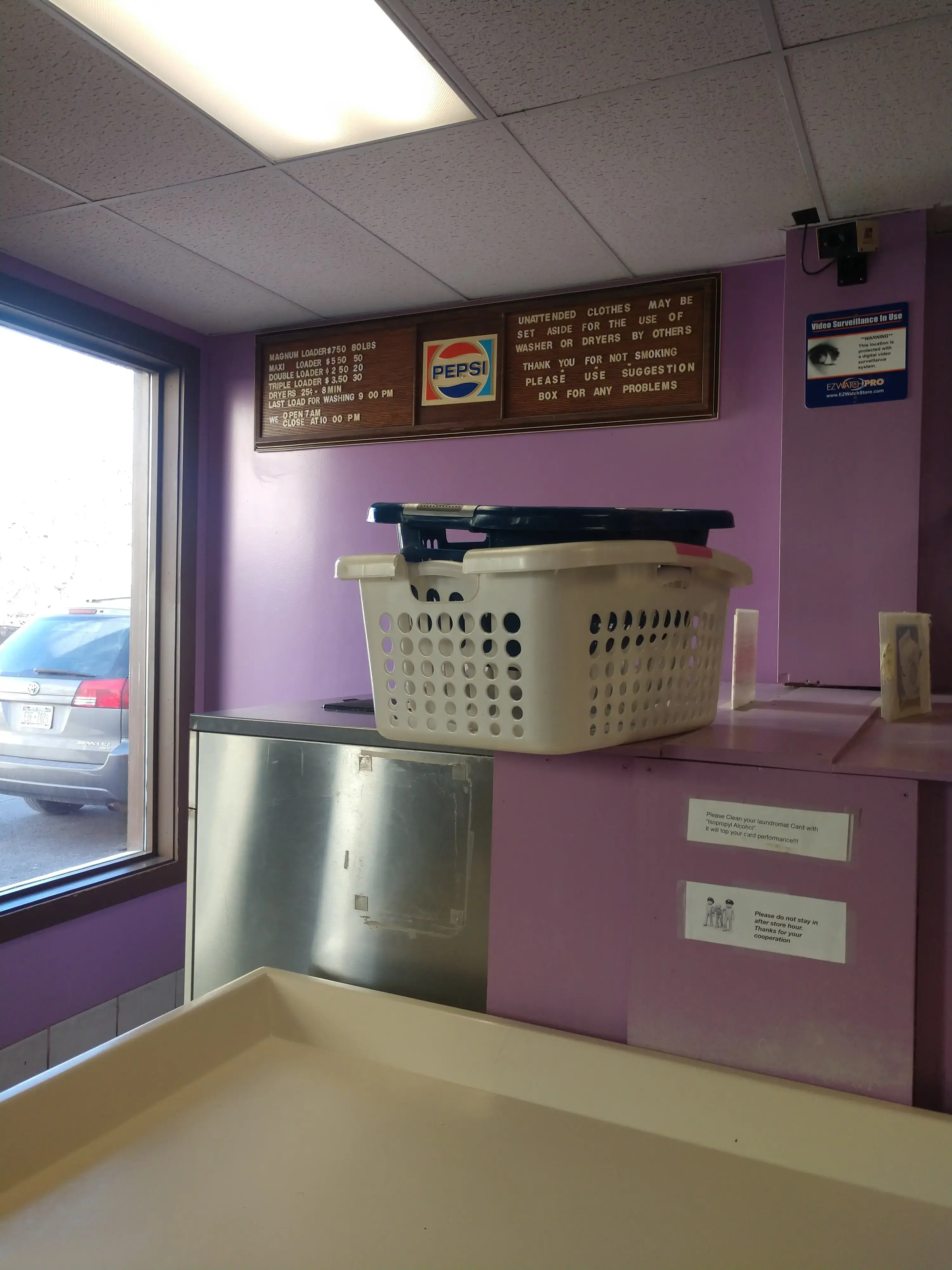 Ithaca Apartment & Laundromat thumbnail 7