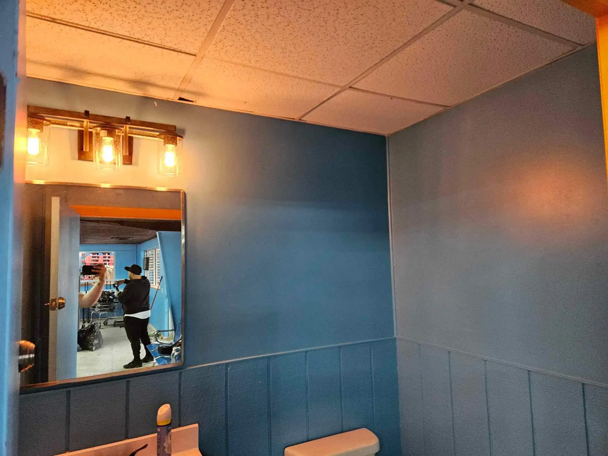 Itoro & Don’s Kwik Wash Churubusco - Image 13