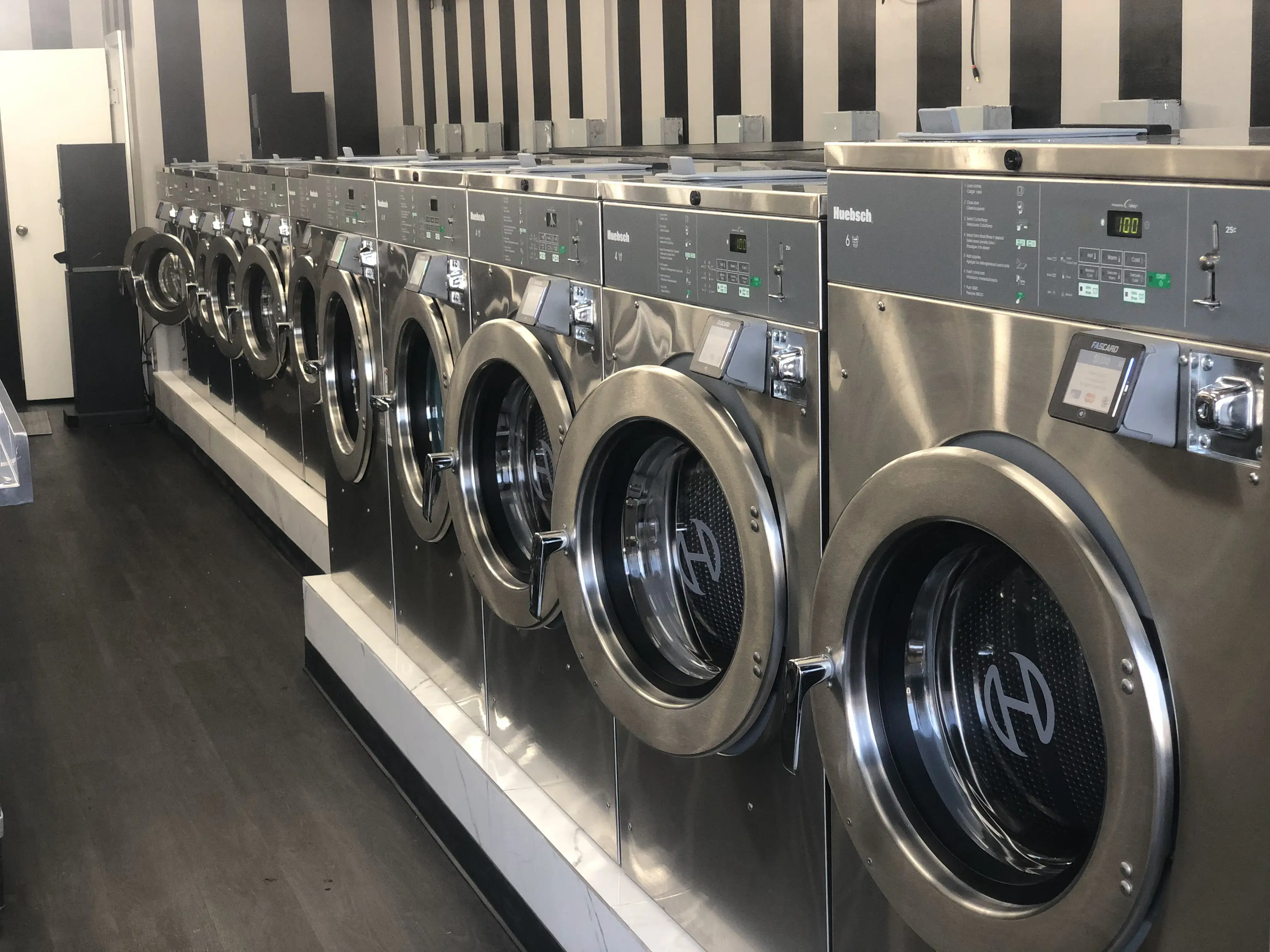 It's a Wash USA Amityville - Image 3