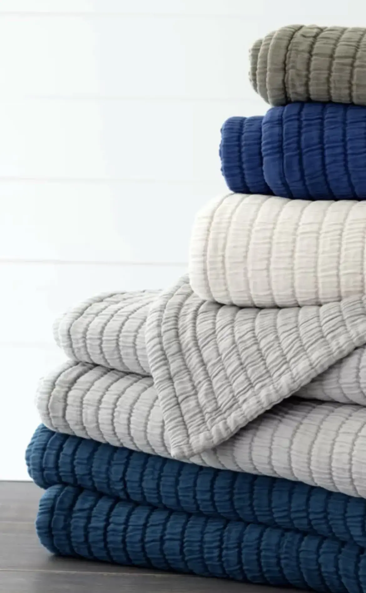 Ivory Wash & Fold location