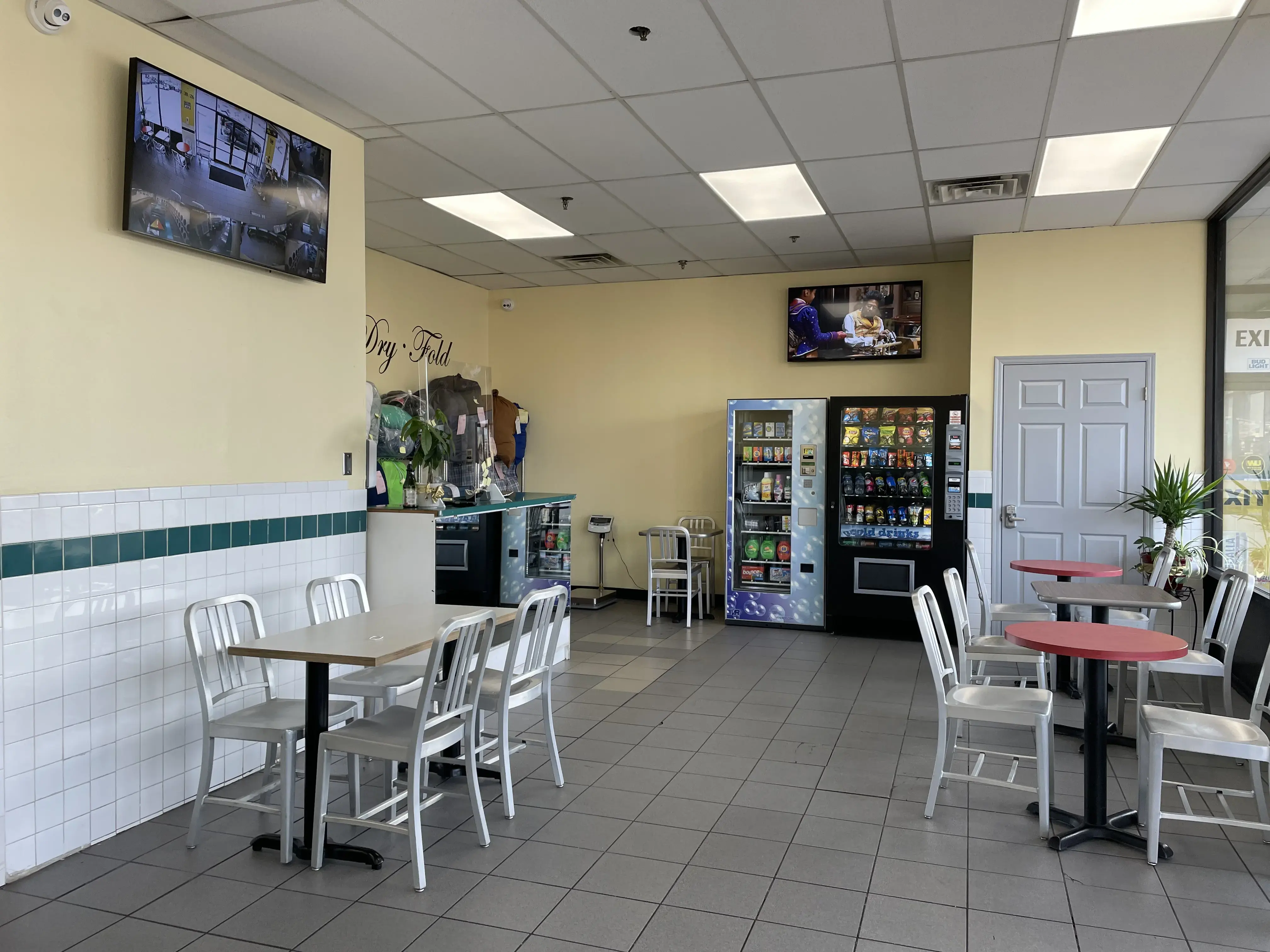 Ivy Hill Laundromat thumbnail 2