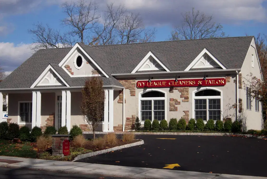 Ivy League Cleaners & Tailor - Image 2