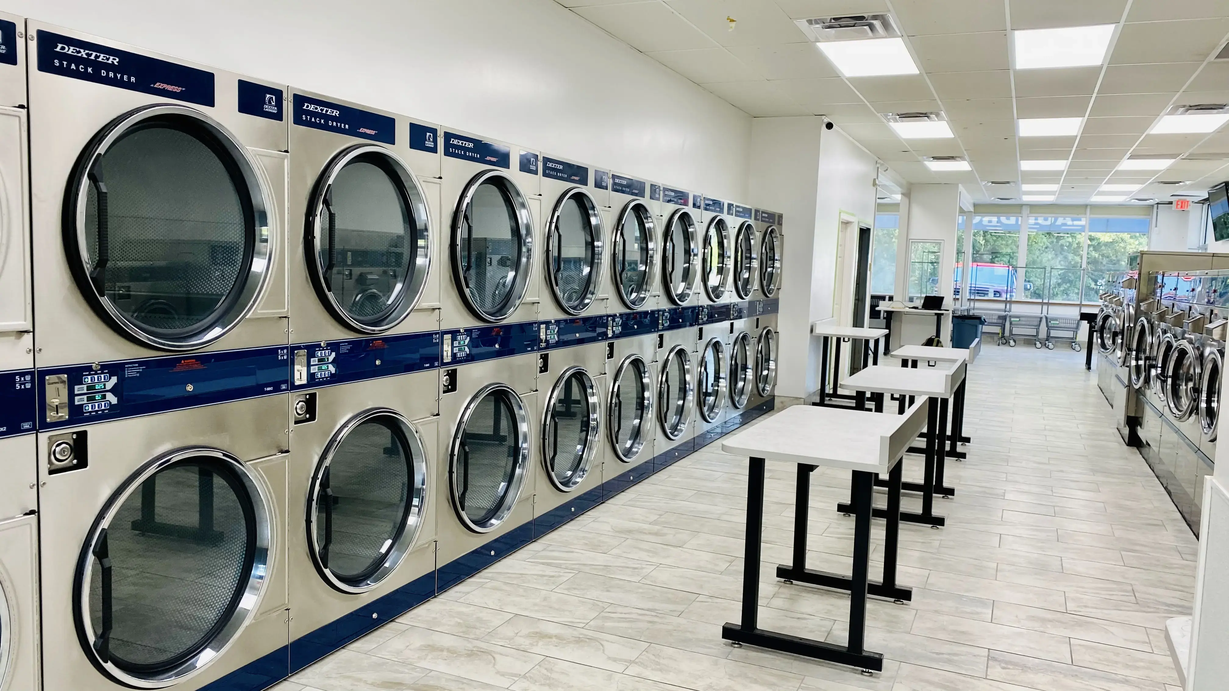 iWash 365 Laundromats - Image 8