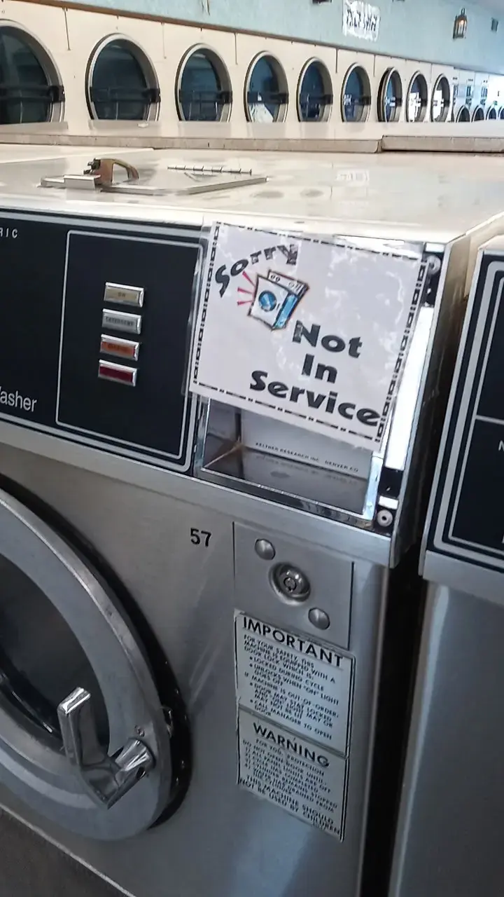 iWash Laundry Service thumbnail 8
