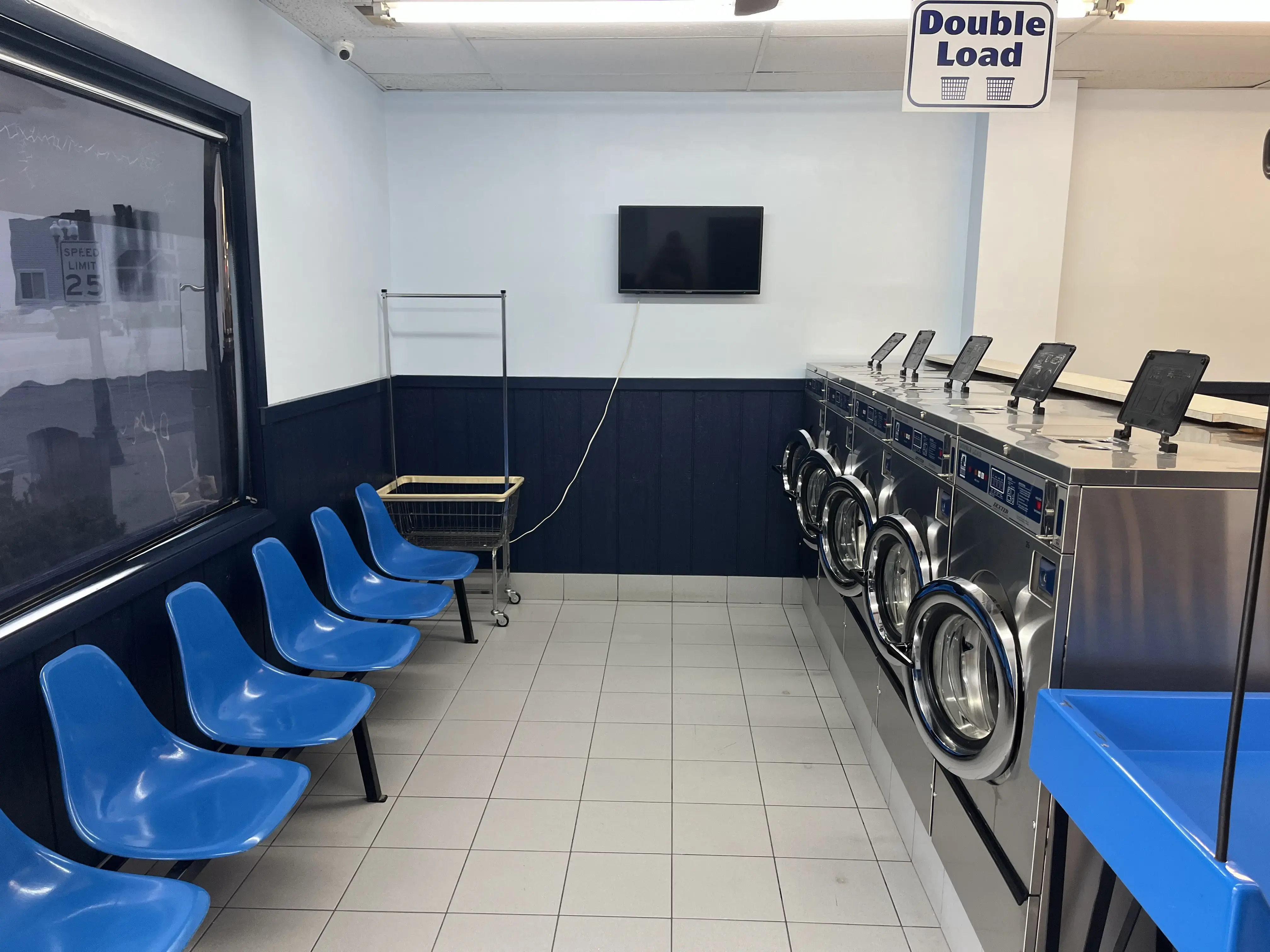 iWash Laundry Service thumbnail 13